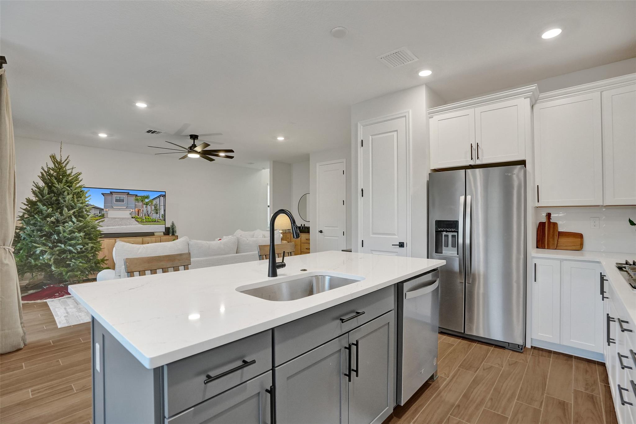 4422 S Silverwood Ln,Fort Lauderdale, FL 33309