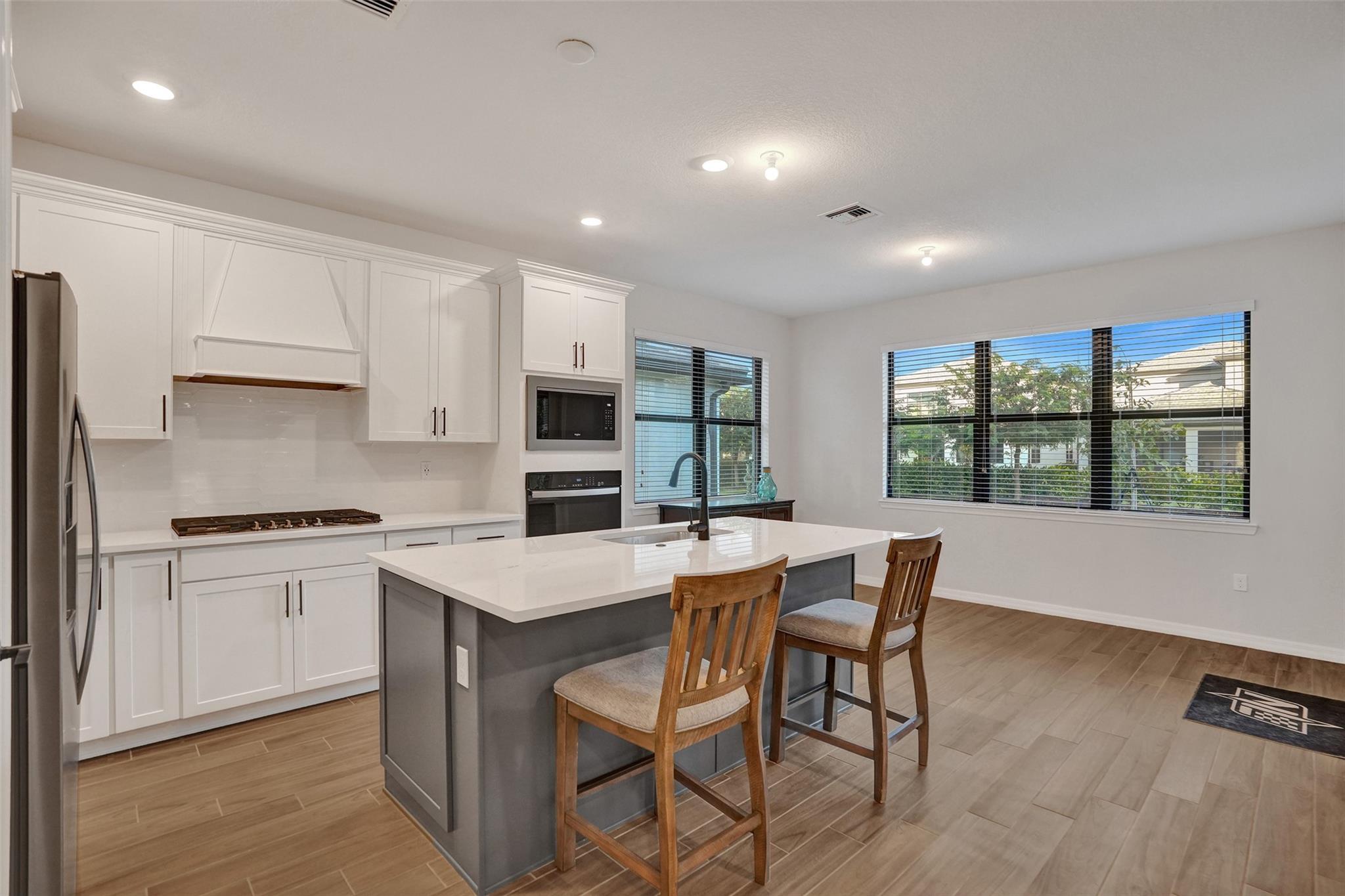 4422 S Silverwood Ln,Fort Lauderdale, FL 33309