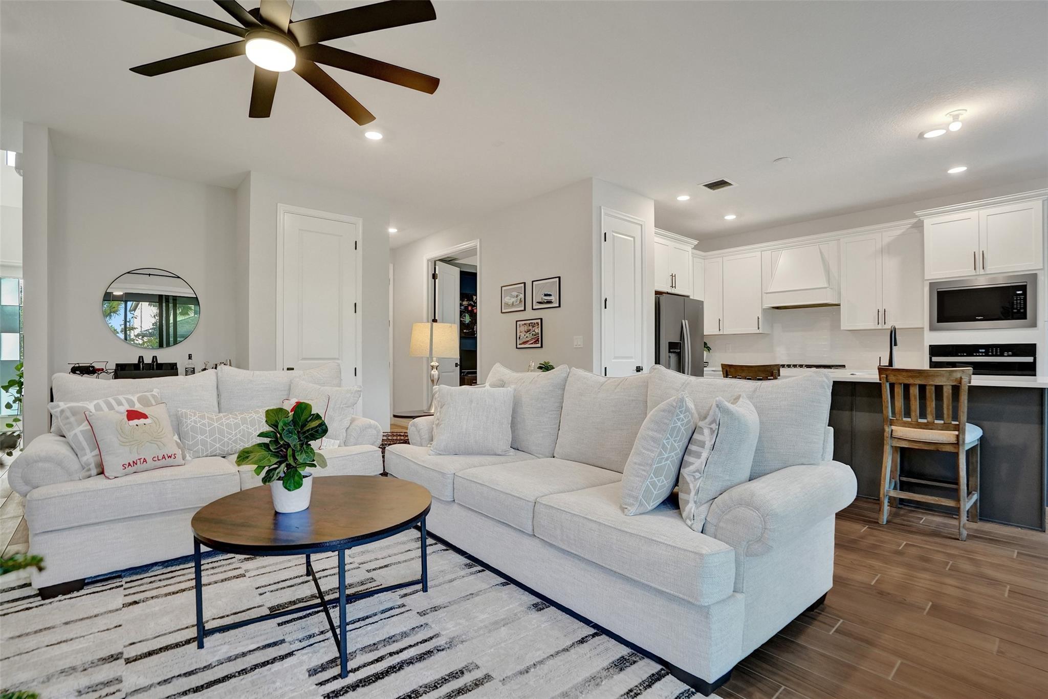 4422 S Silverwood Ln,Fort Lauderdale, FL 33309