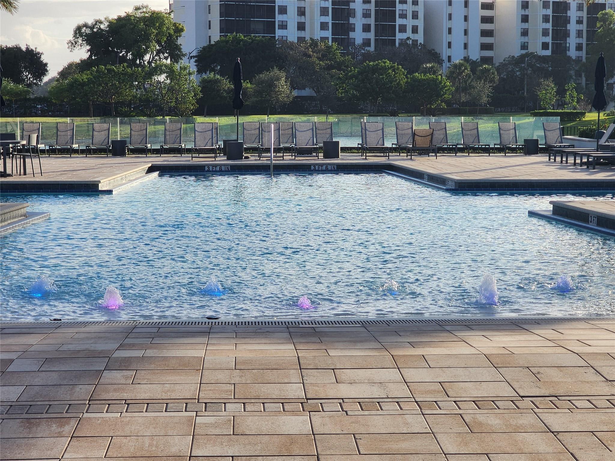 4422 S Silverwood Ln,Fort Lauderdale, FL 33309