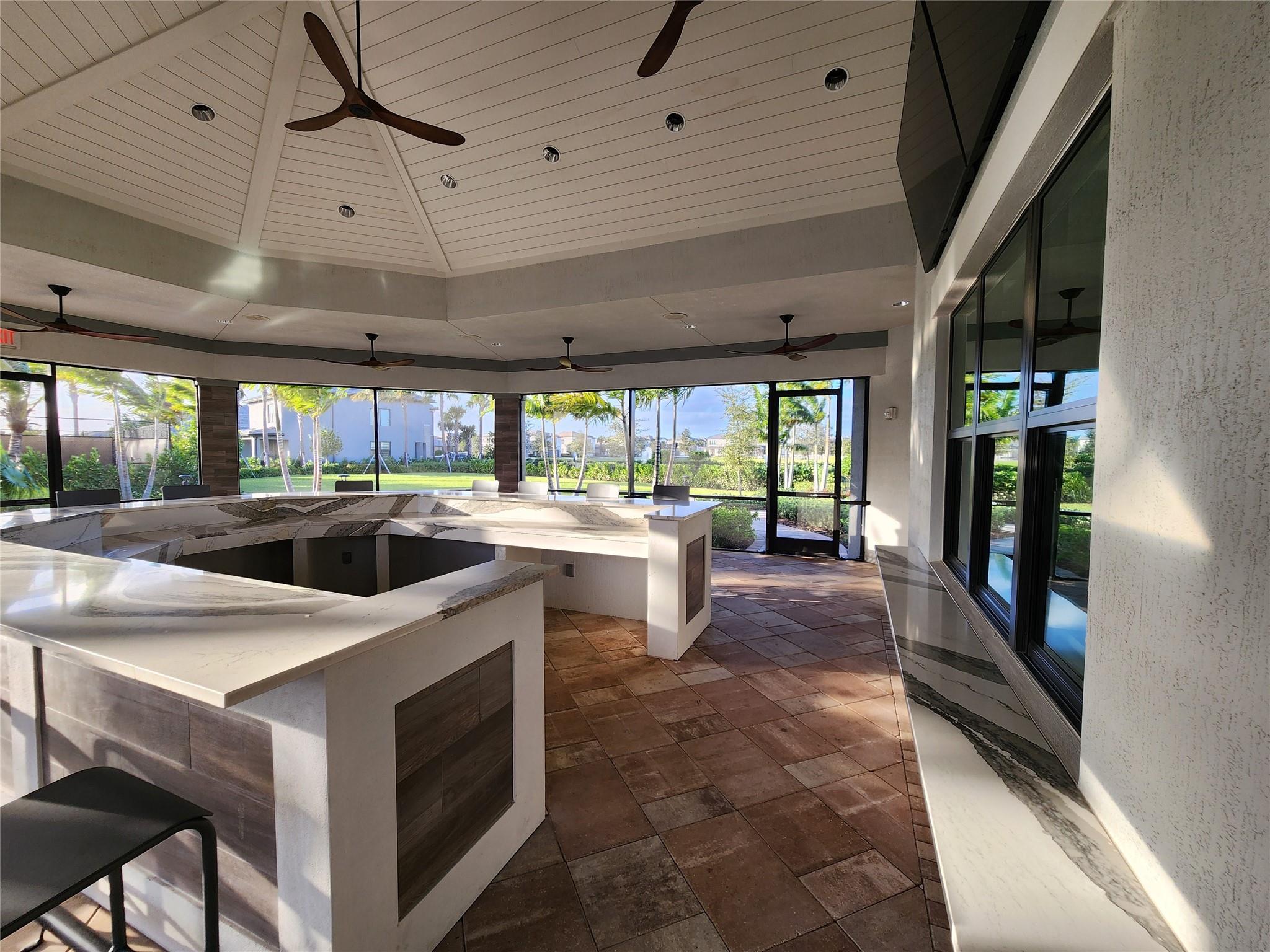 4422 S Silverwood Ln,Fort Lauderdale, FL 33309