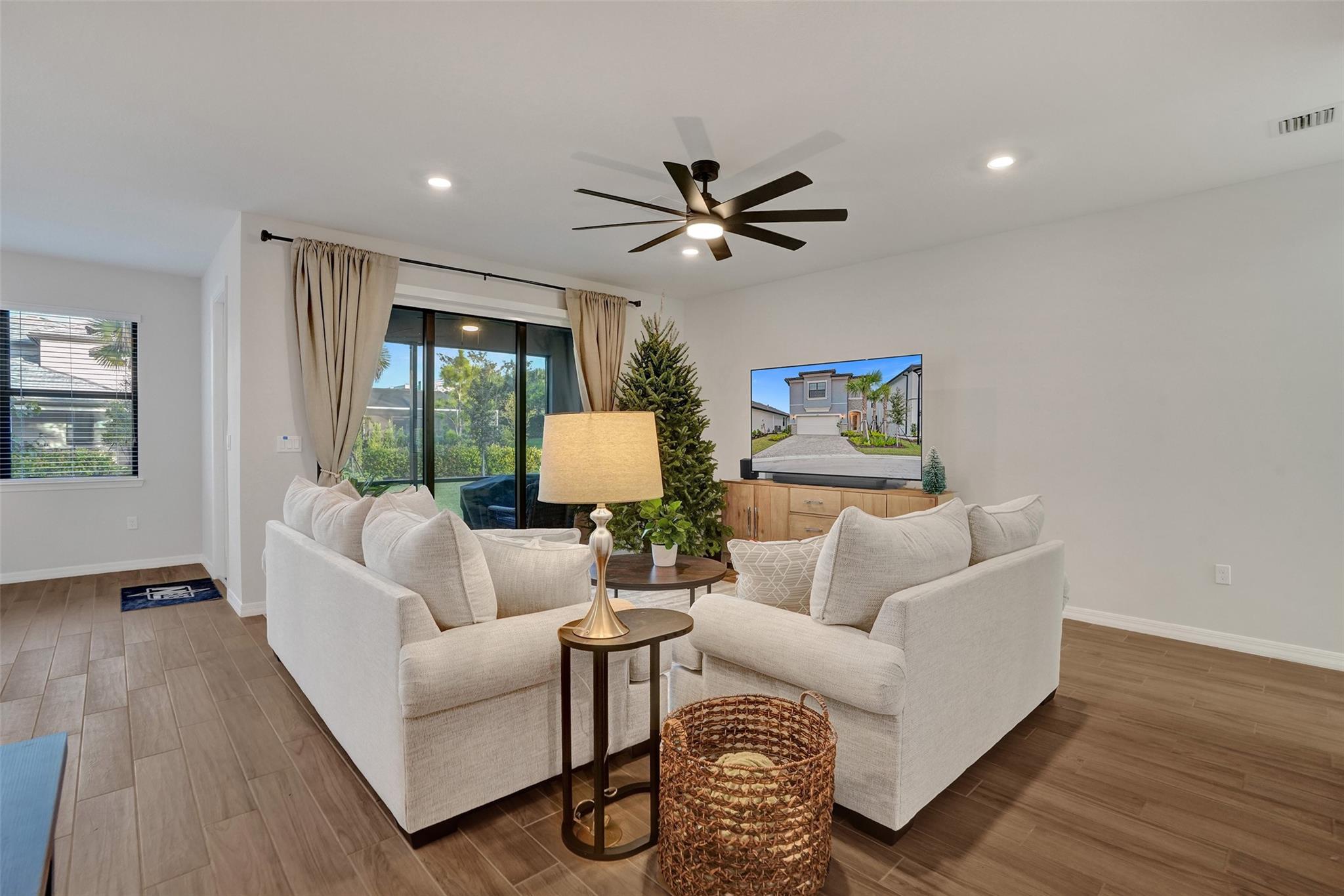 4422 S Silverwood Ln,Fort Lauderdale, FL 33309