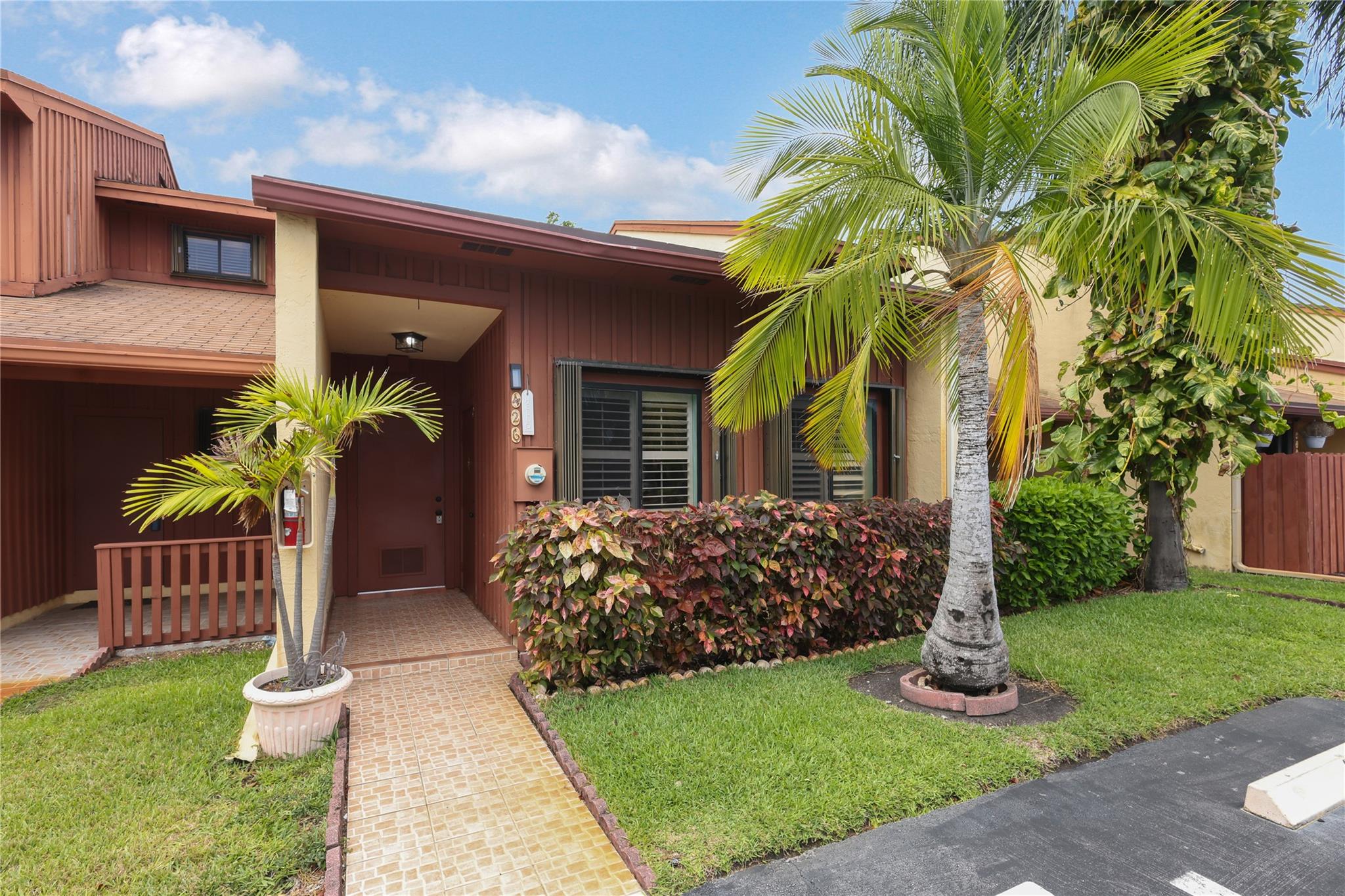 426 SE 11th Ter