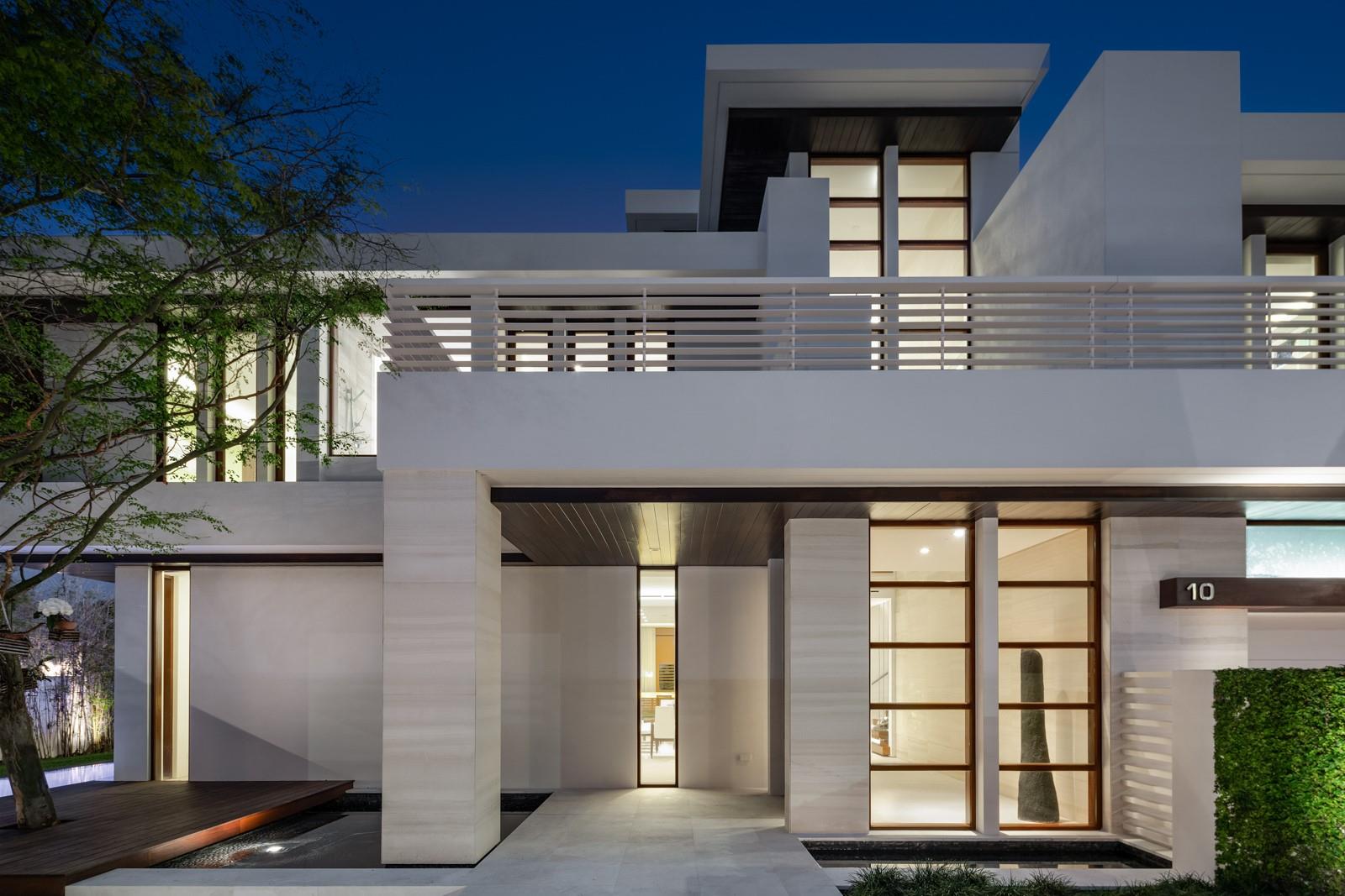 10 Pelican Dr Fort Lauderdale, FL 33301 10 Pelican Dr Fort Lauderdale, FL 33301