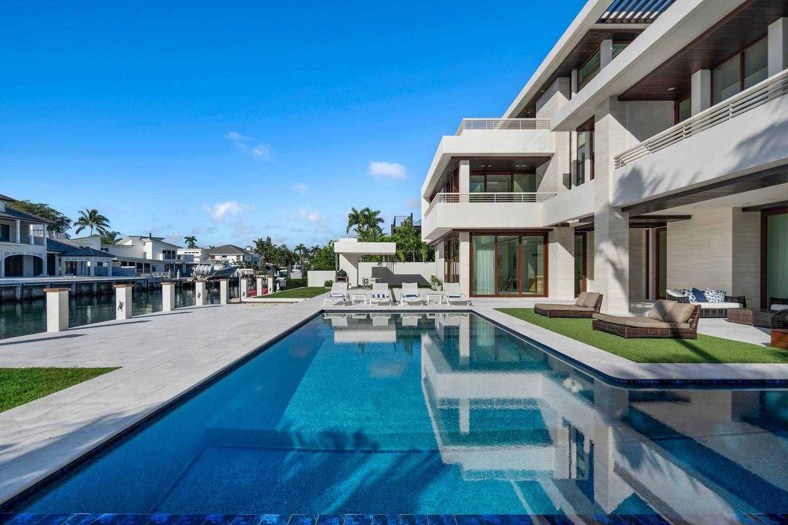 10 Pelican Dr Fort Lauderdale, FL 33301 10 Pelican Dr Fort Lauderdale, FL 33301