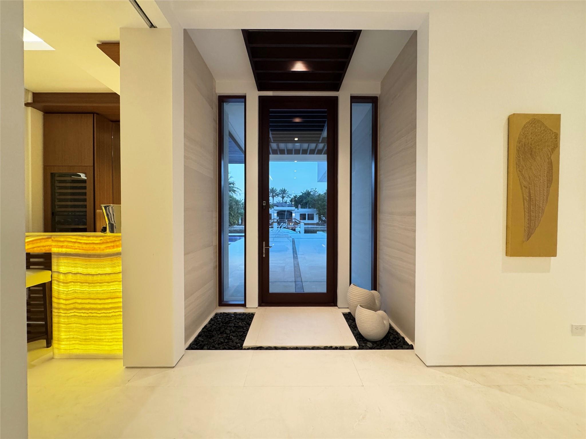 10 Pelican Dr Fort Lauderdale, FL 33301 10 Pelican Dr Fort Lauderdale, FL 33301