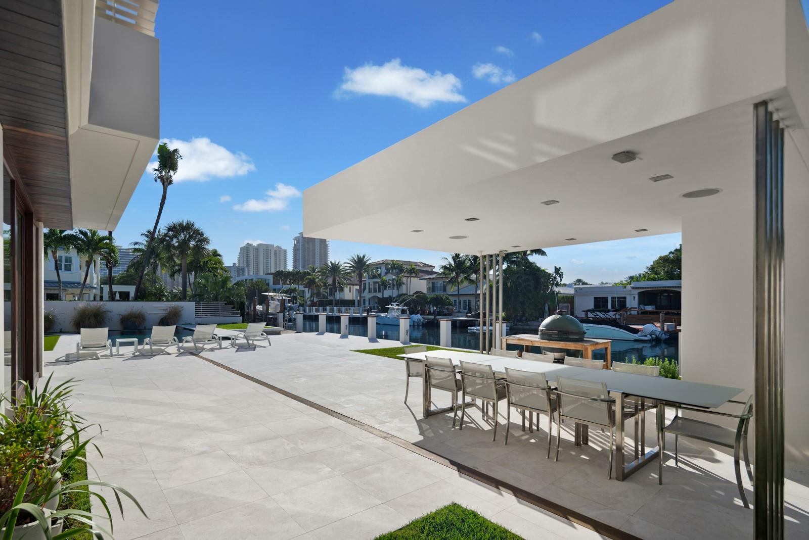 10 Pelican Dr Fort Lauderdale, FL 33301 10 Pelican Dr Fort Lauderdale, FL 33301