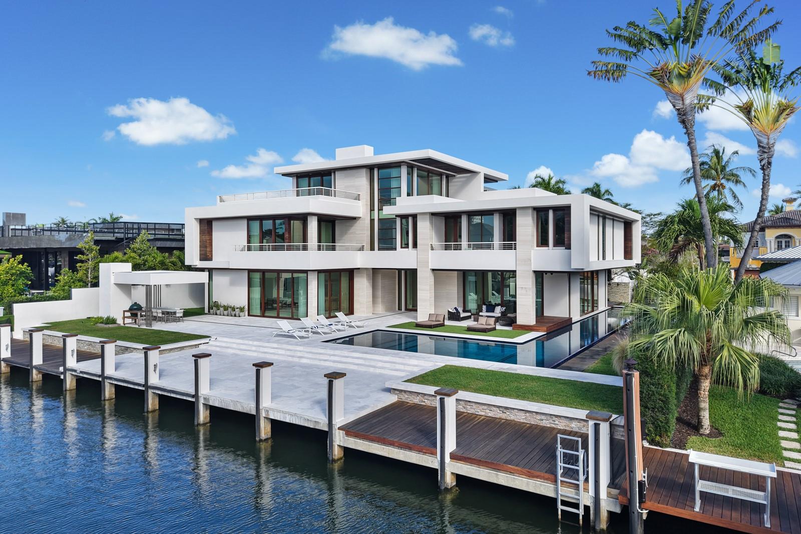 10 Pelican Dr Fort Lauderdale, FL 33301 10 Pelican Dr Fort Lauderdale, FL 33301