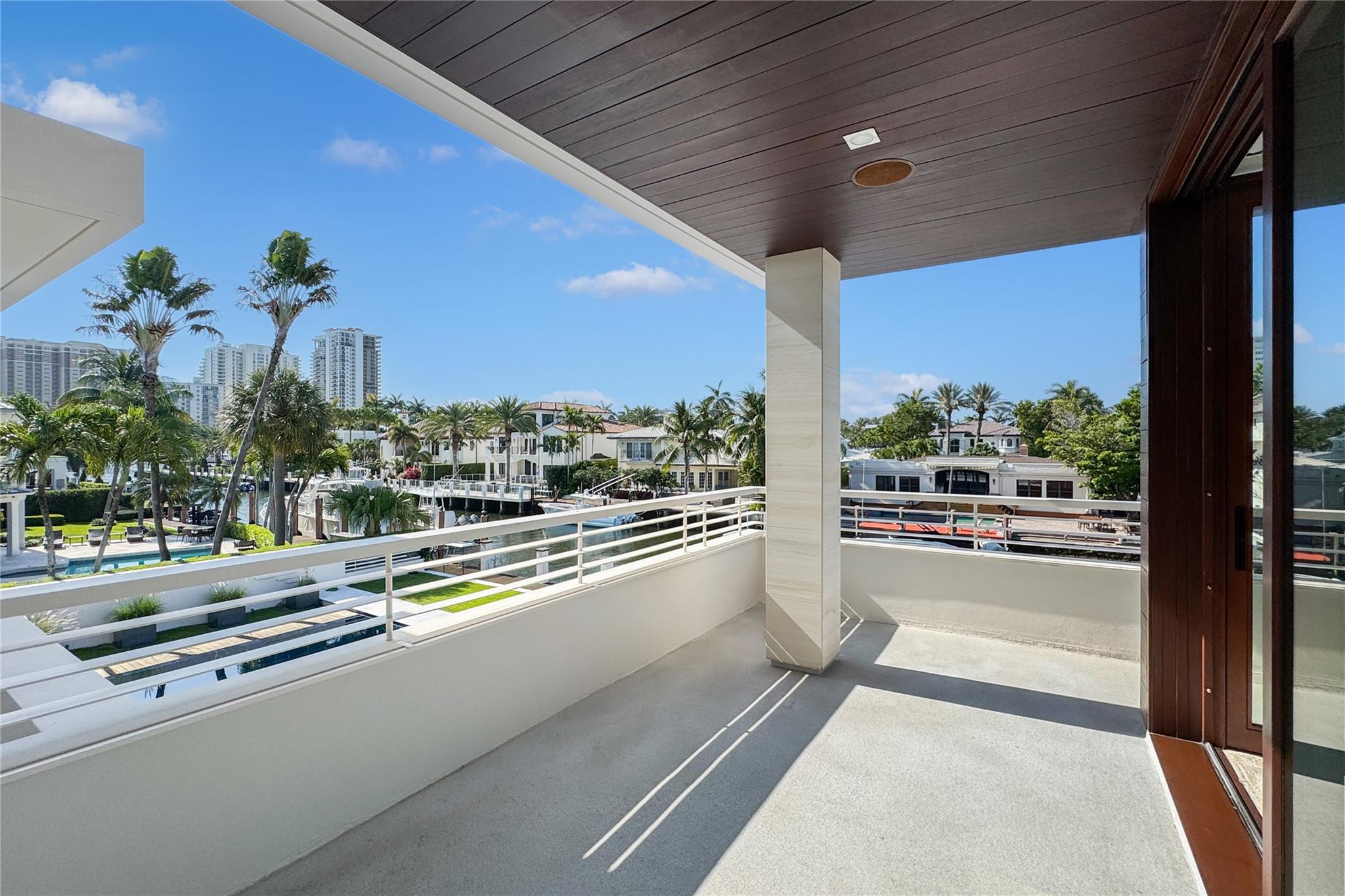 10 Pelican Dr Fort Lauderdale, FL 33301 10 Pelican Dr Fort Lauderdale, FL 33301