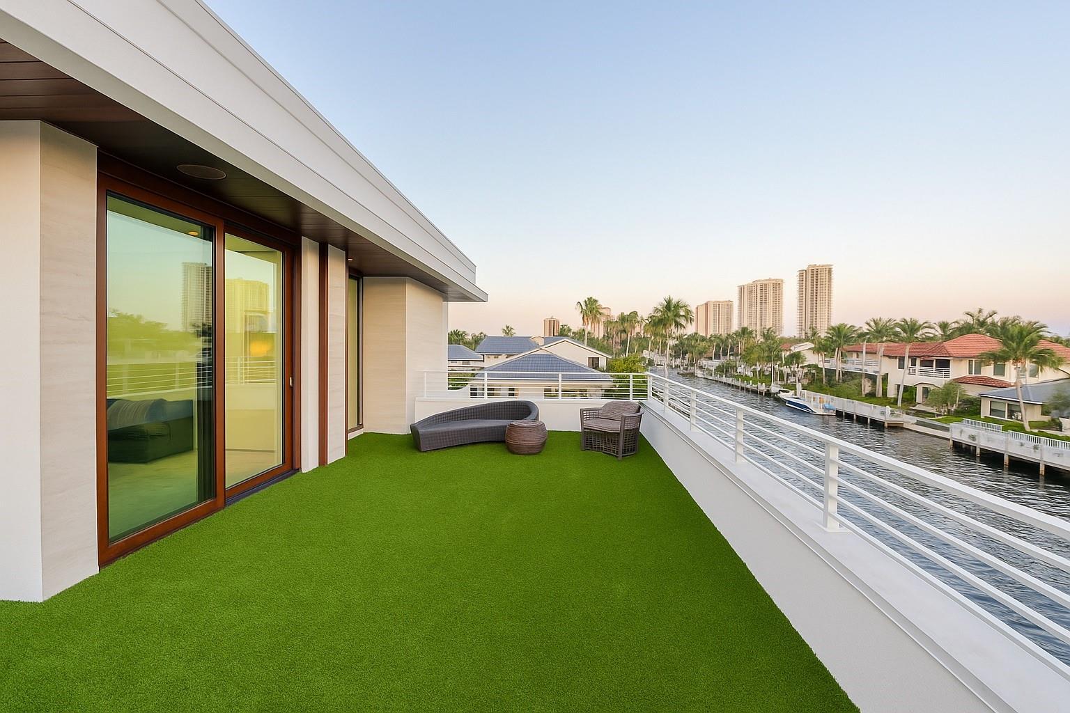 10 Pelican Dr Fort Lauderdale, FL 33301 10 Pelican Dr Fort Lauderdale, FL 33301