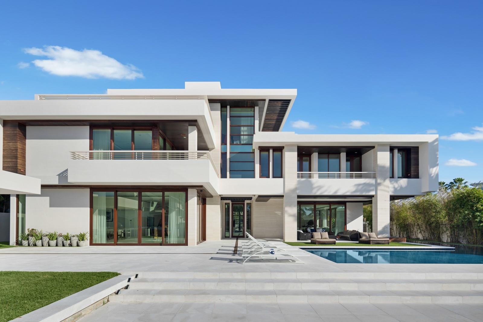 10 Pelican Dr Fort Lauderdale, FL 33301 10 Pelican Dr Fort Lauderdale, FL 33301