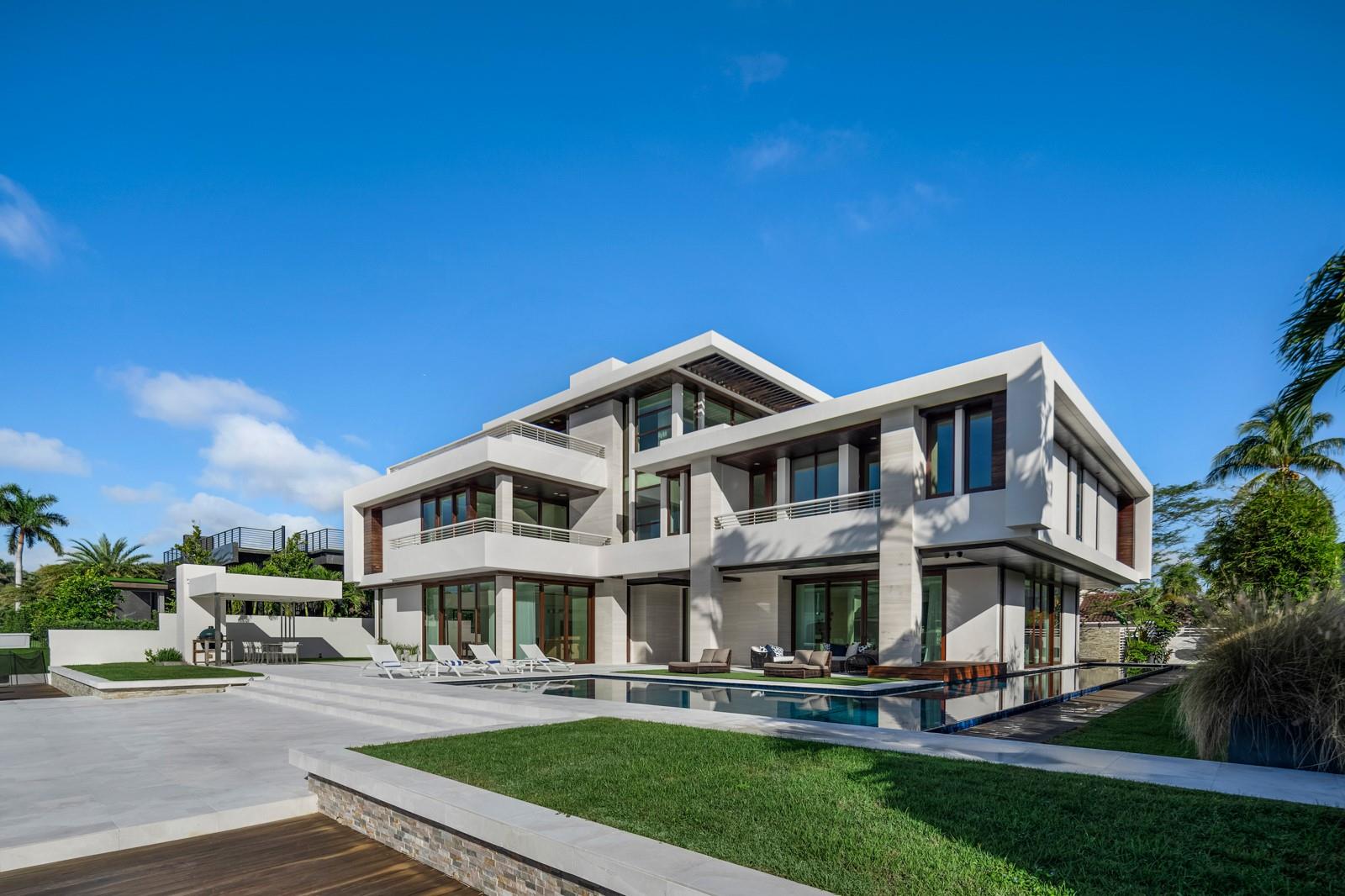 10 Pelican Dr Fort Lauderdale, FL 33301 10 Pelican Dr Fort Lauderdale, FL 33301