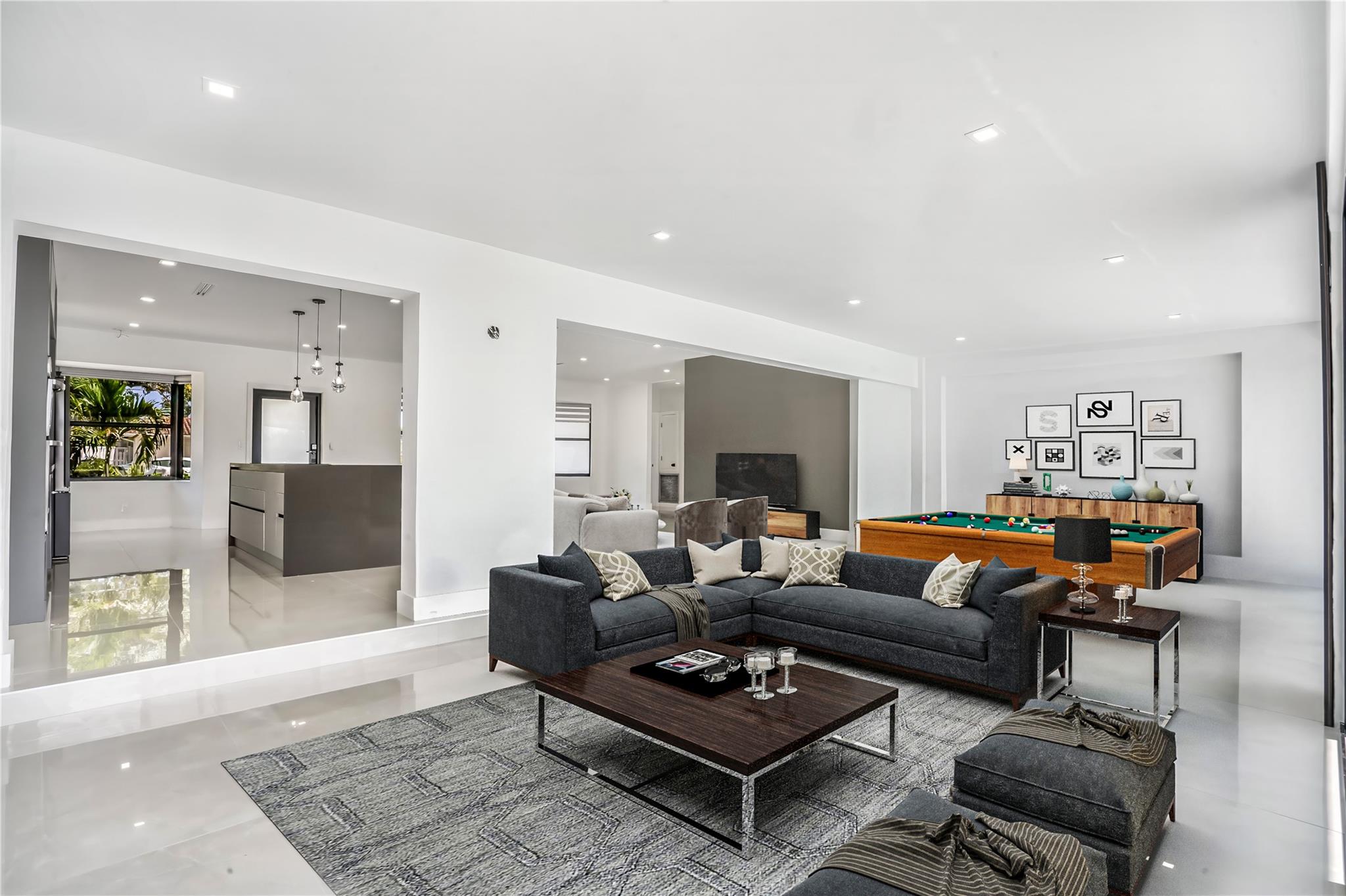 5641 Bayview Dr Fort Lauderdale, FL 33308