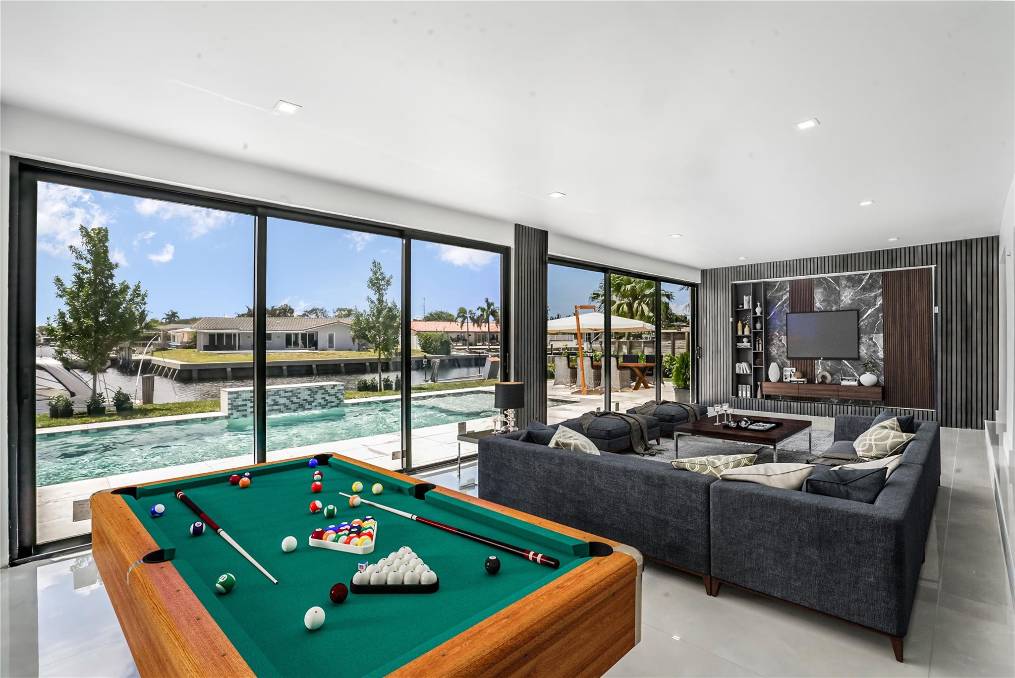 5641 Bayview Dr Fort Lauderdale, FL 33308