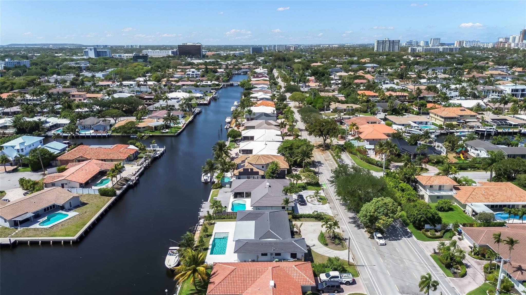 5641 Bayview Dr Fort Lauderdale, FL 33308