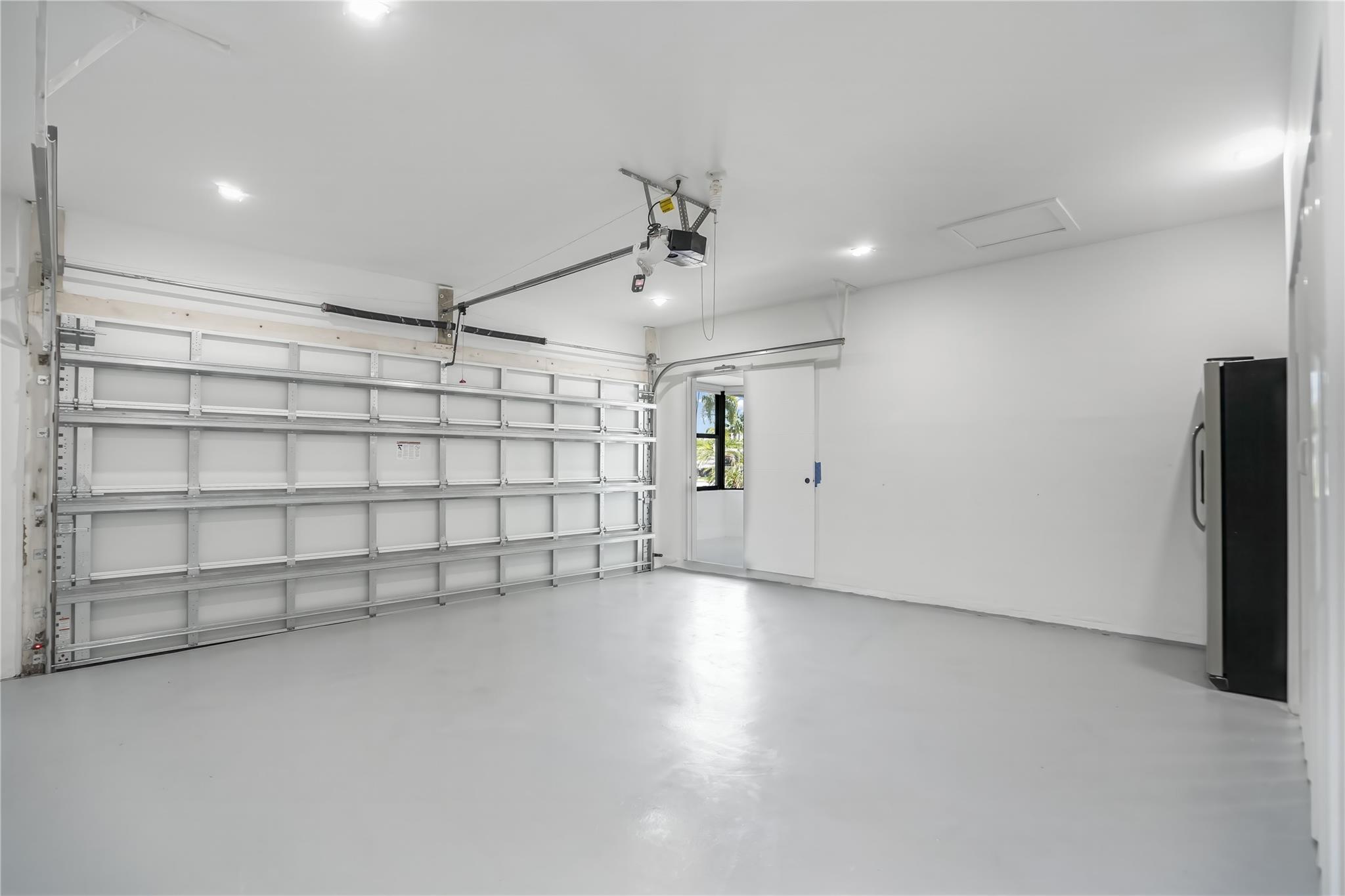 5641 Bayview Dr Fort Lauderdale, FL 33308