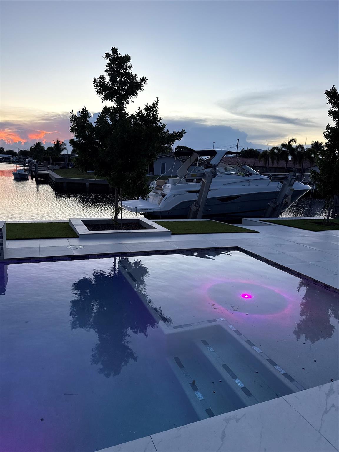 5641 Bayview Dr Fort Lauderdale, FL 33308