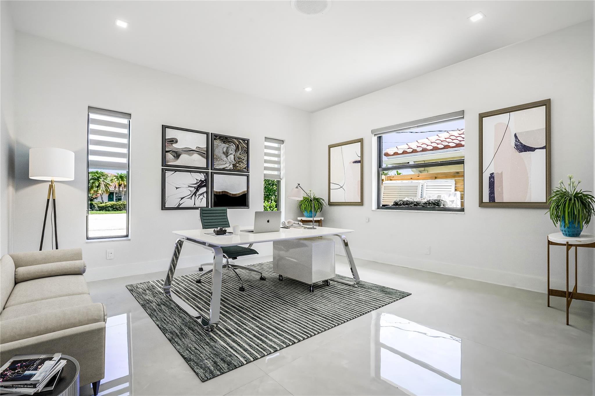 5641 Bayview Dr Fort Lauderdale, FL 33308