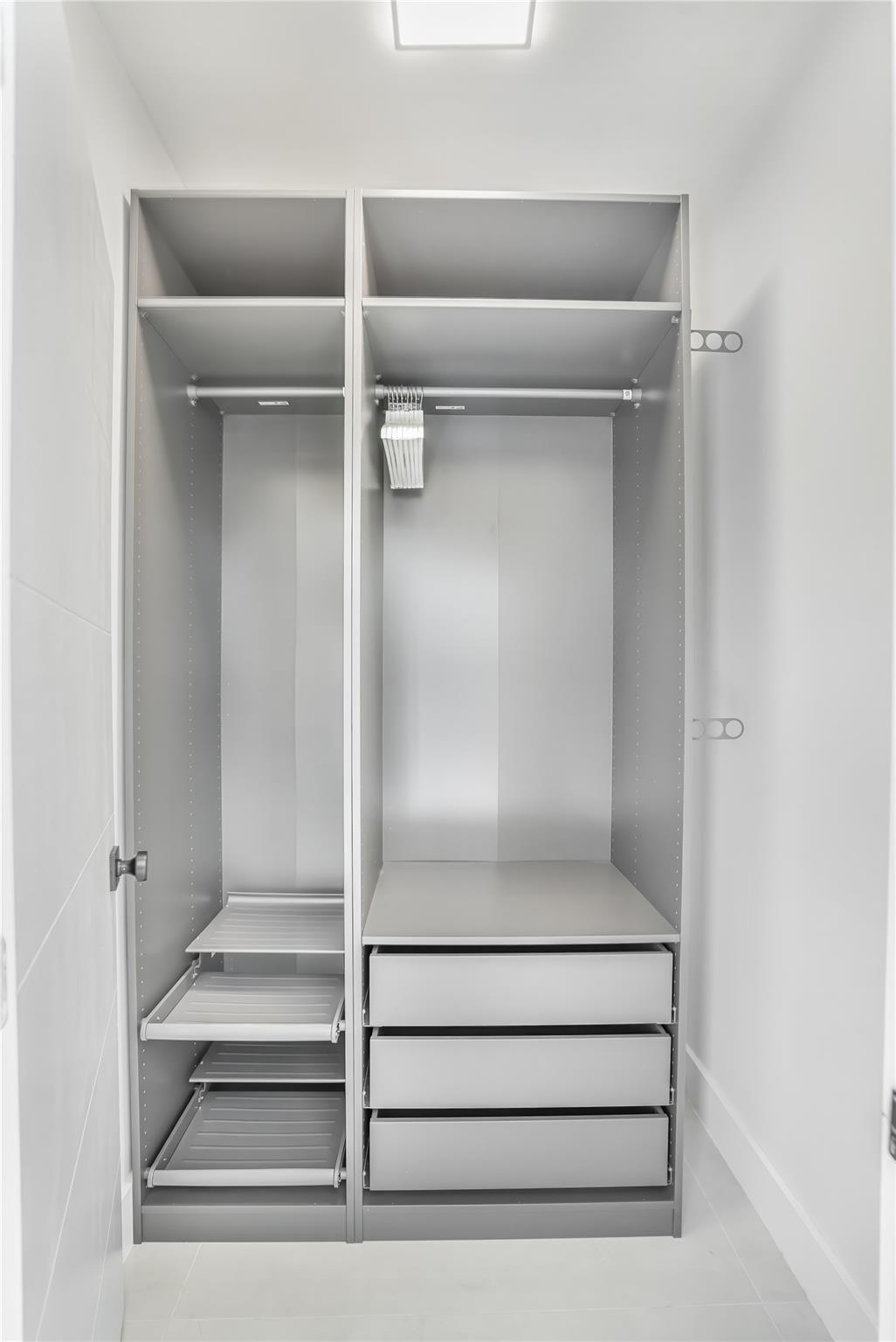 5641 Bayview Dr Fort Lauderdale, FL 33308