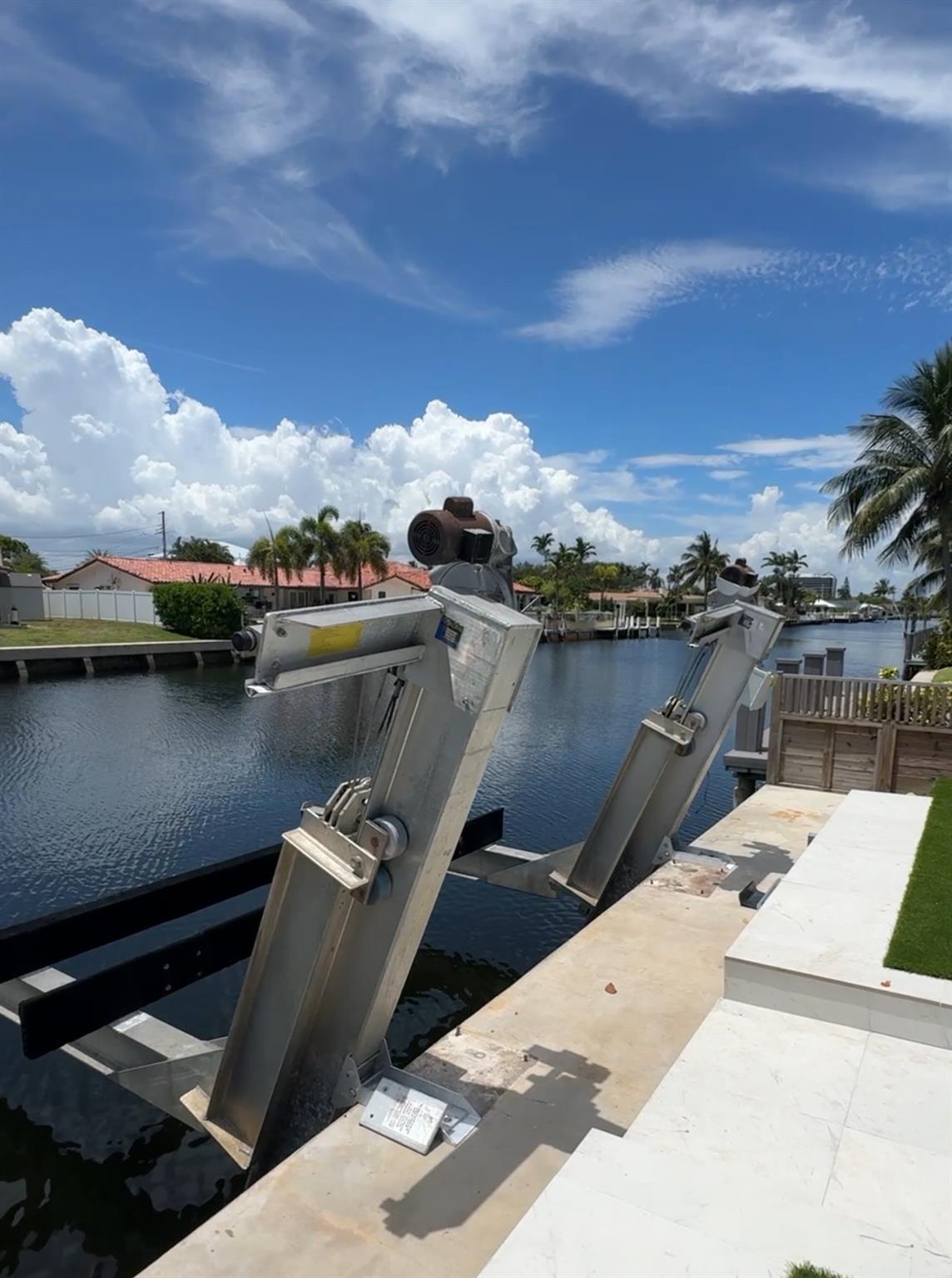 5641 Bayview Dr Fort Lauderdale, FL 33308