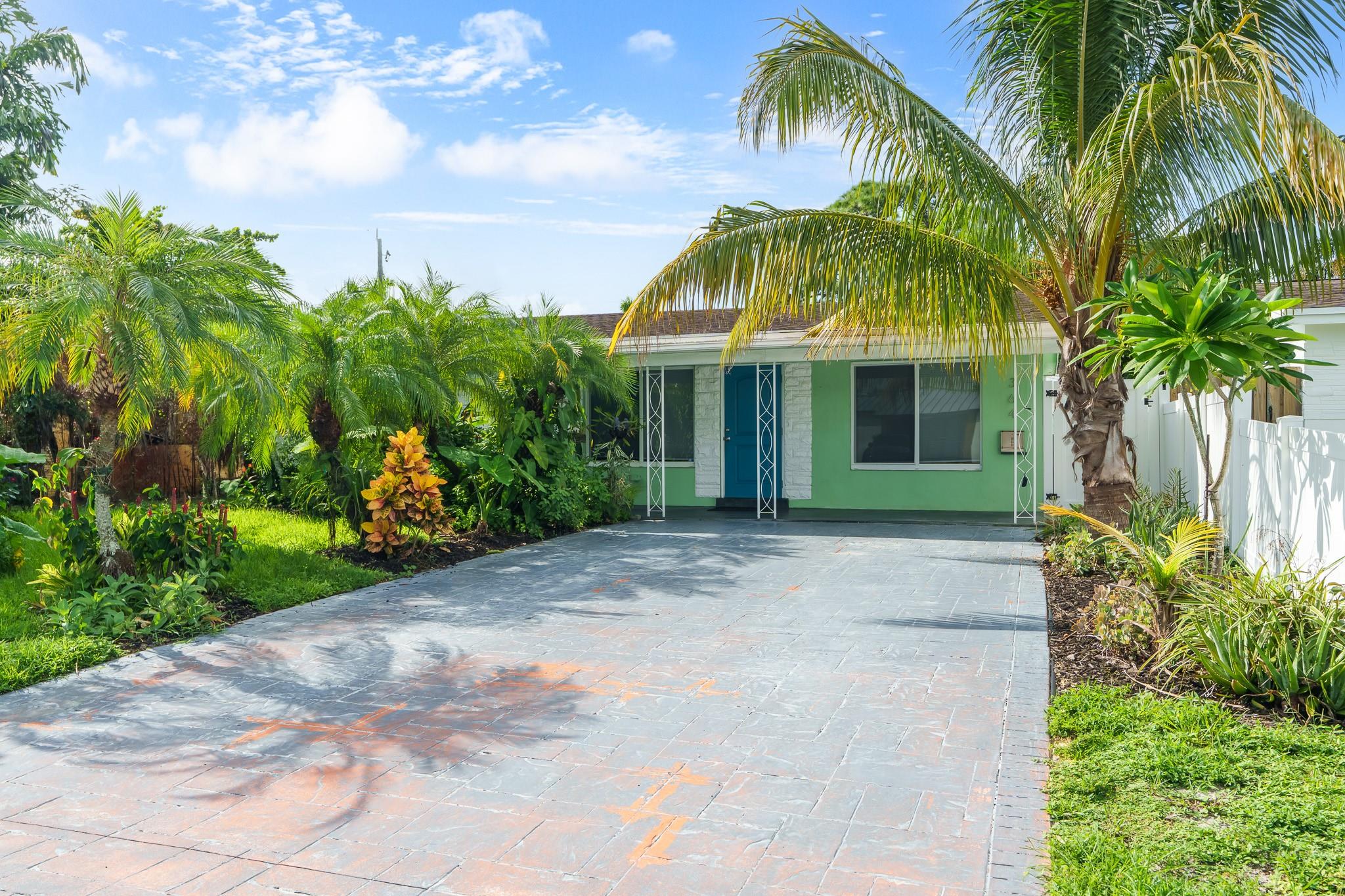 364 NW 48th Ct