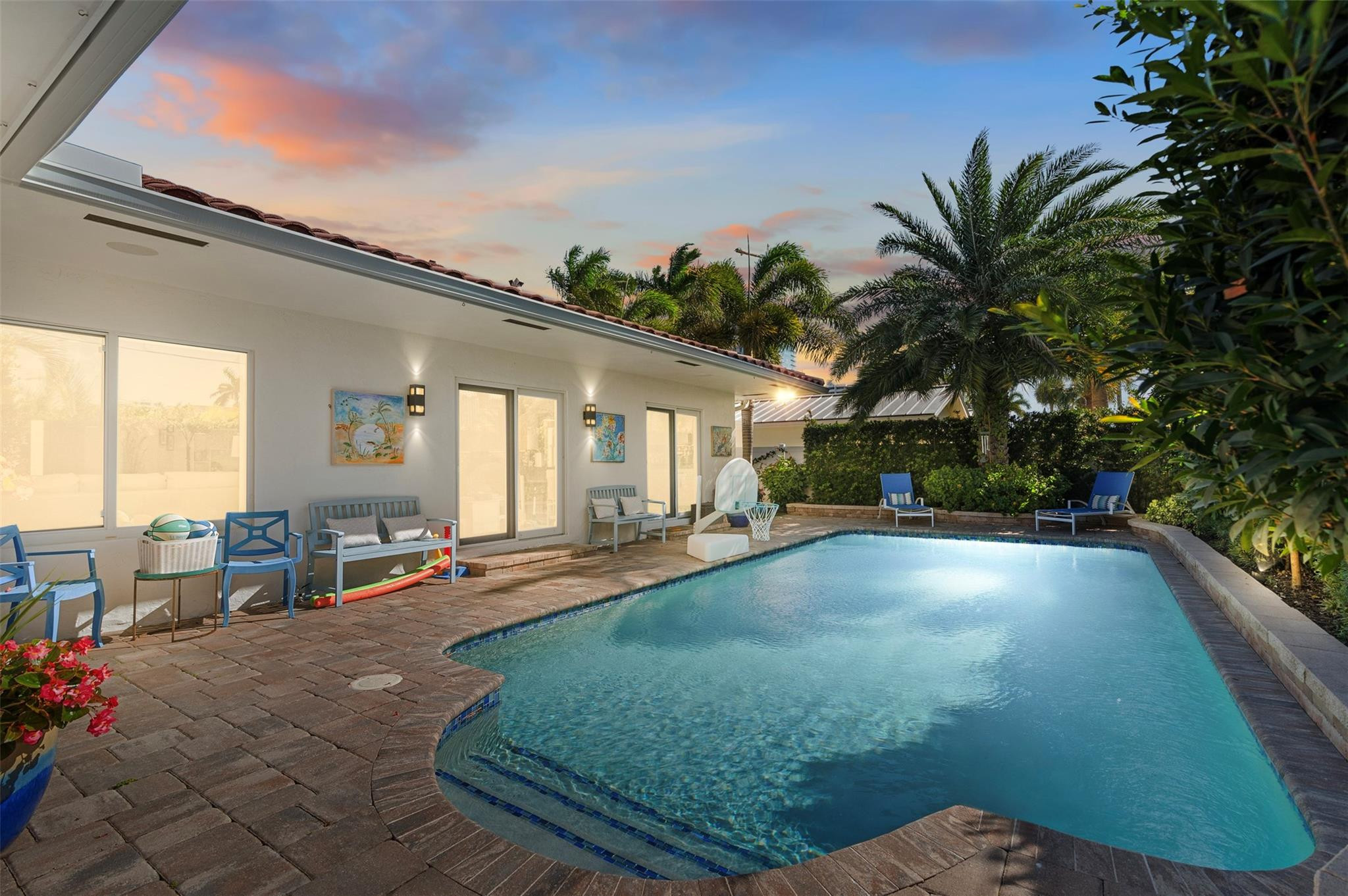 3250 Spanish Riv Pompano Beach, FL 33062