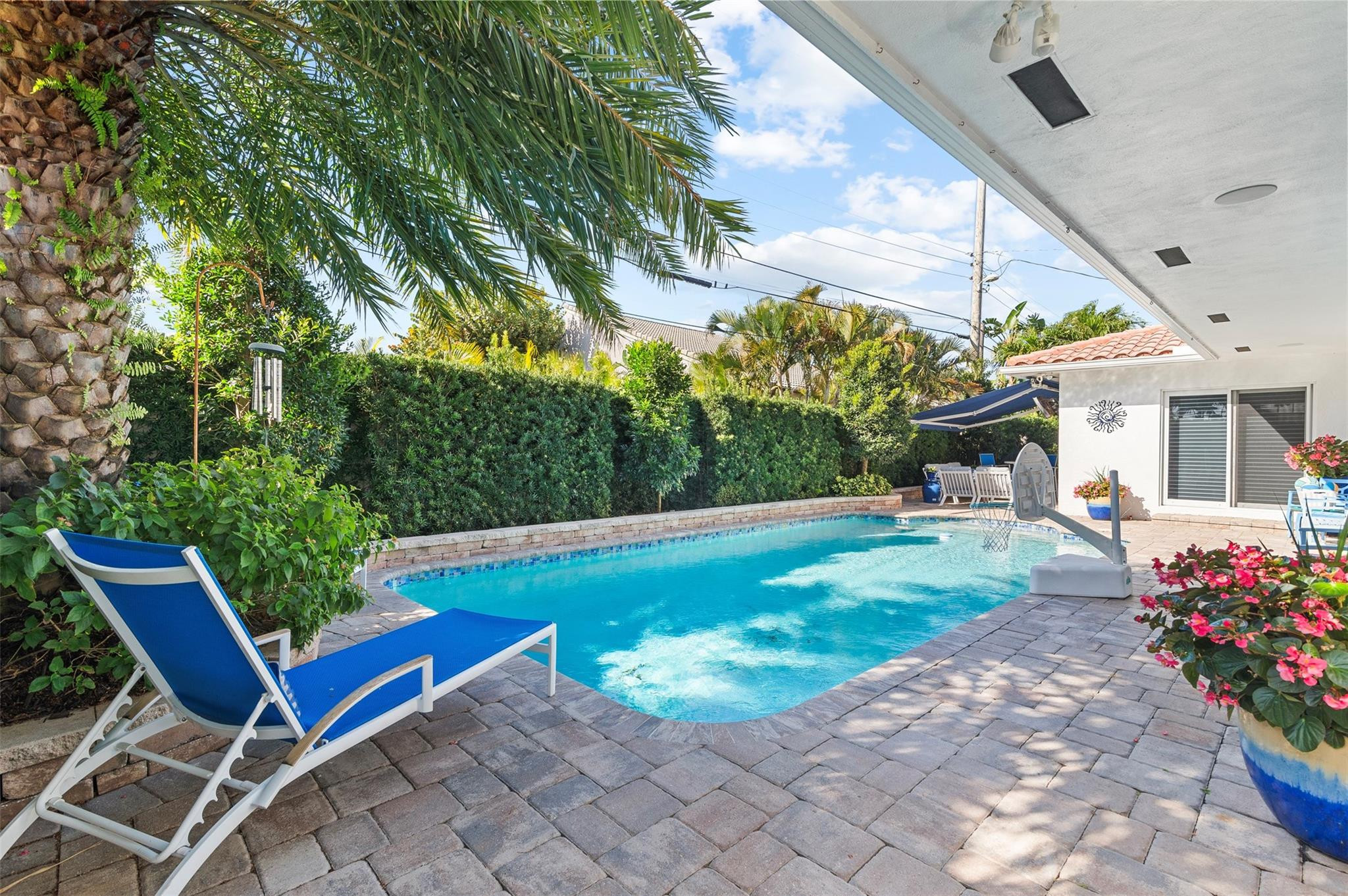 3250 Spanish Riv Pompano Beach, FL 33062