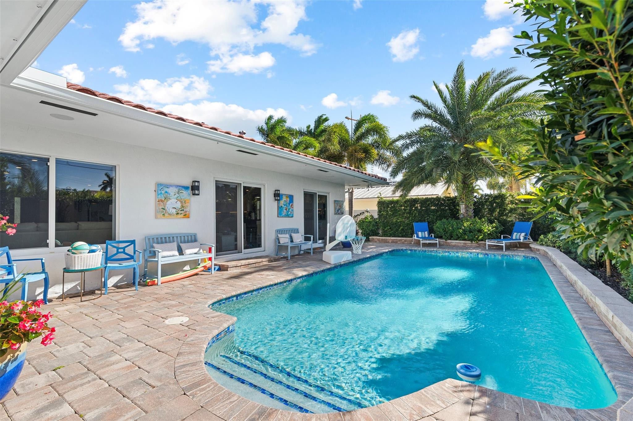 3250 Spanish Riv Pompano Beach, FL 33062