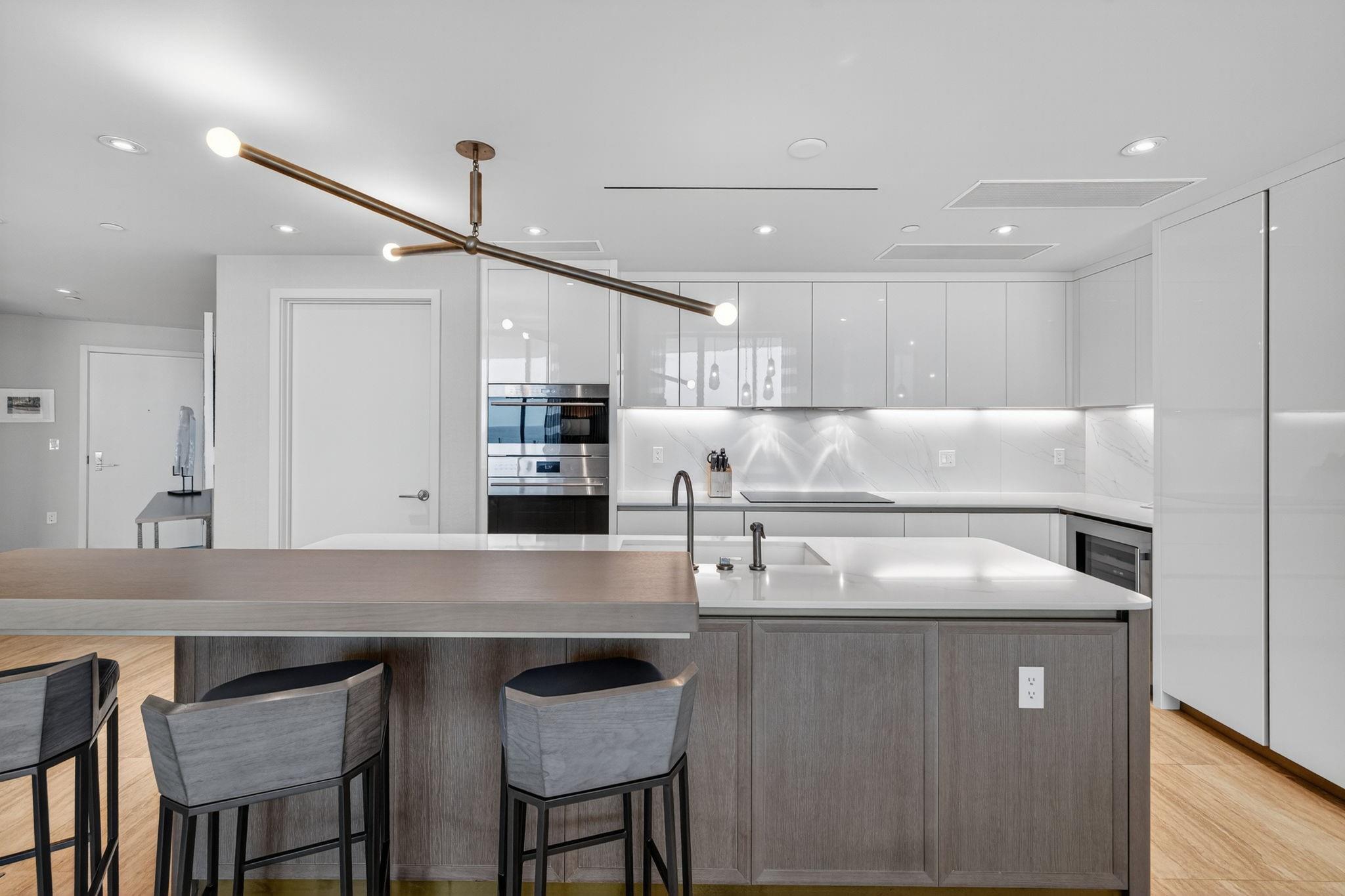 525 N Fort Lauderdale Bch Blvd #1102 Fort Lauderdale, FL 33304