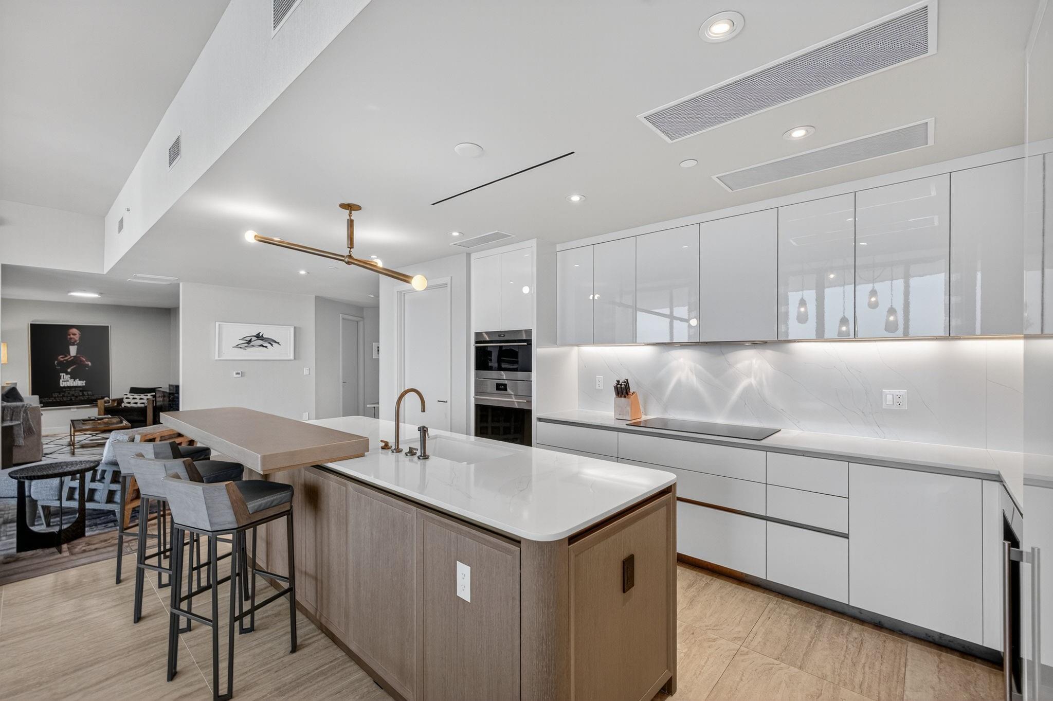 525 N Fort Lauderdale Bch Blvd #1102 Fort Lauderdale, FL 33304