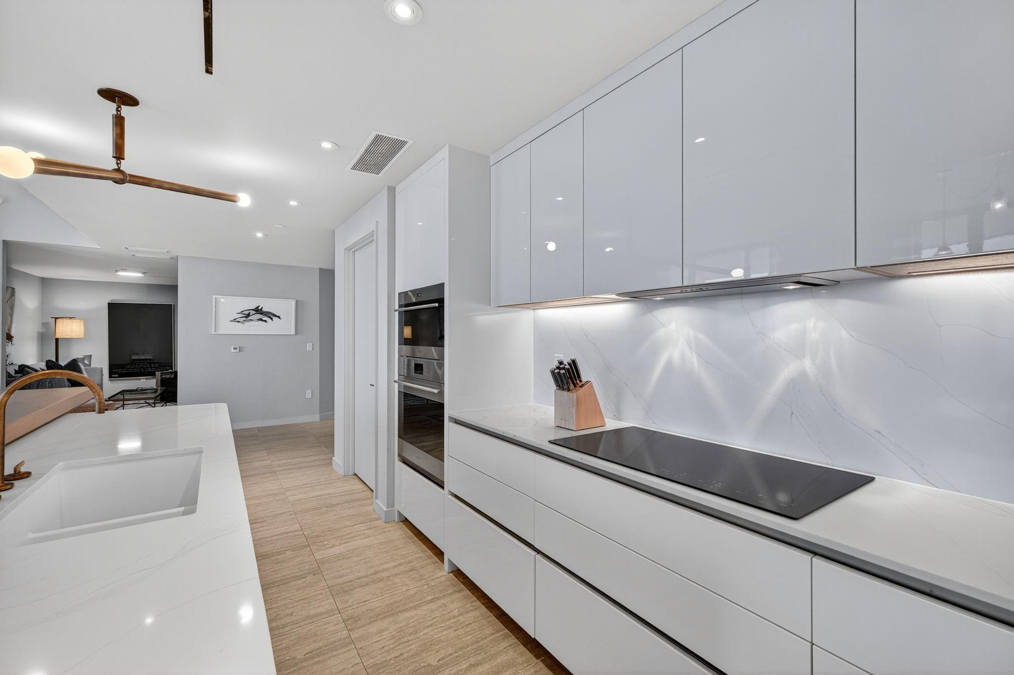 525 N Fort Lauderdale Bch Blvd #1102 Fort Lauderdale, FL 33304