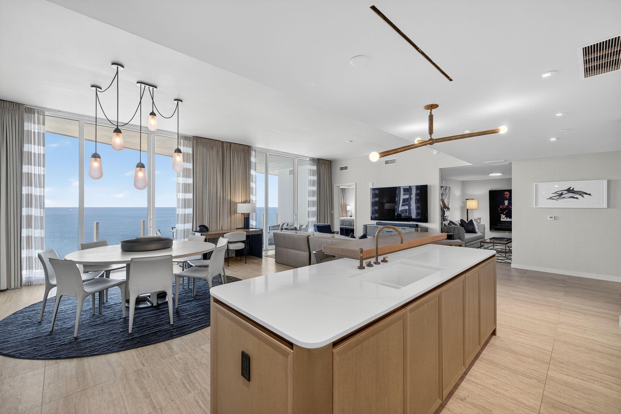 525 N Fort Lauderdale Bch Blvd #1102 Fort Lauderdale, FL 33304