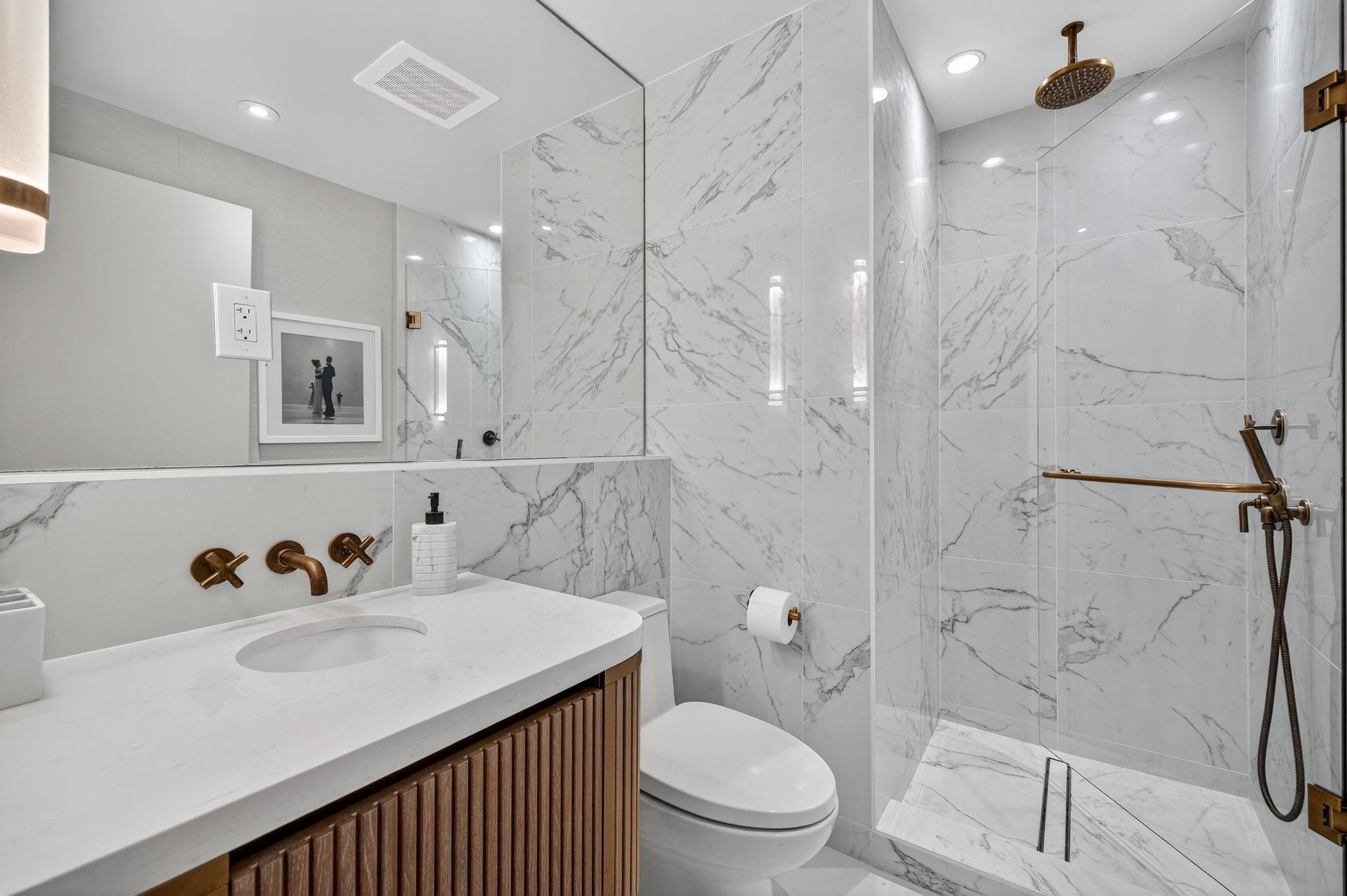 525 N Fort Lauderdale Bch Blvd #1102 Fort Lauderdale, FL 33304