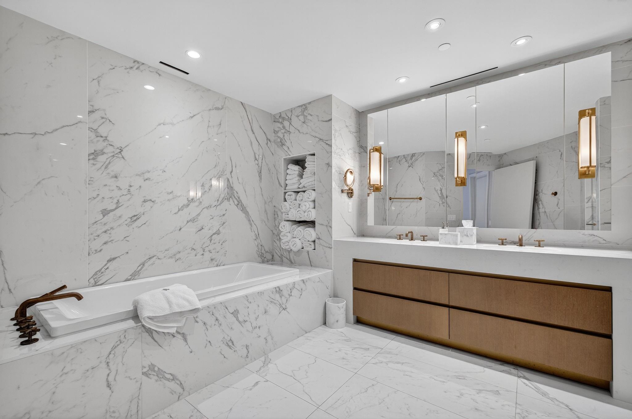 525 N Fort Lauderdale Bch Blvd #1102 Fort Lauderdale, FL 33304