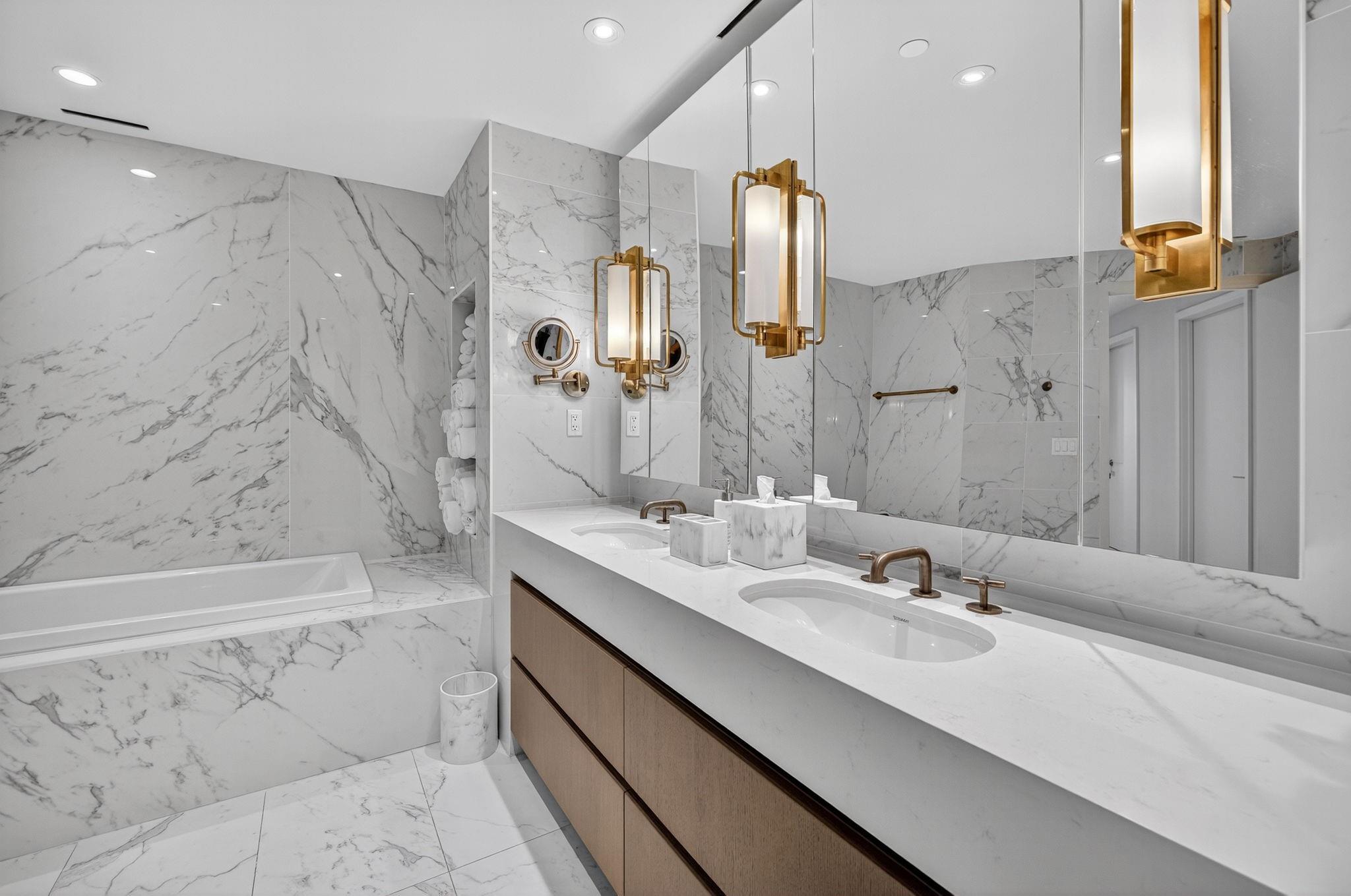 525 N Fort Lauderdale Bch Blvd #1102 Fort Lauderdale, FL 33304