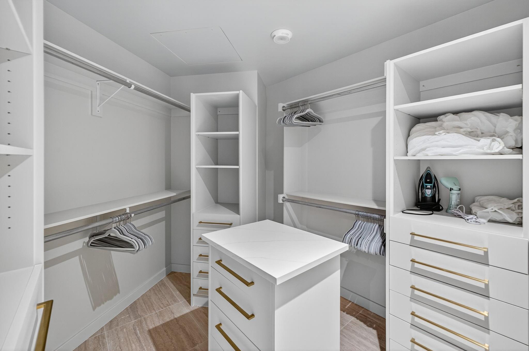 525 N Fort Lauderdale Bch Blvd #1102 Fort Lauderdale, FL 33304