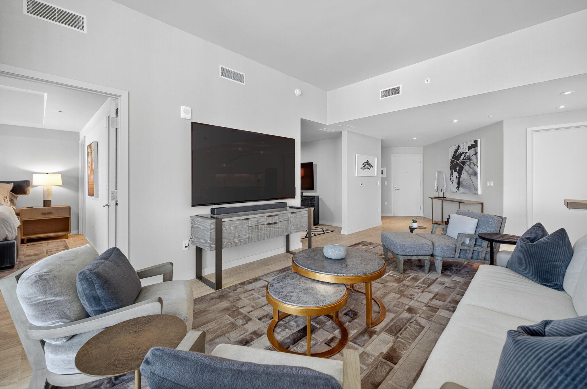 525 N Fort Lauderdale Bch Blvd #1102 Fort Lauderdale, FL 33304