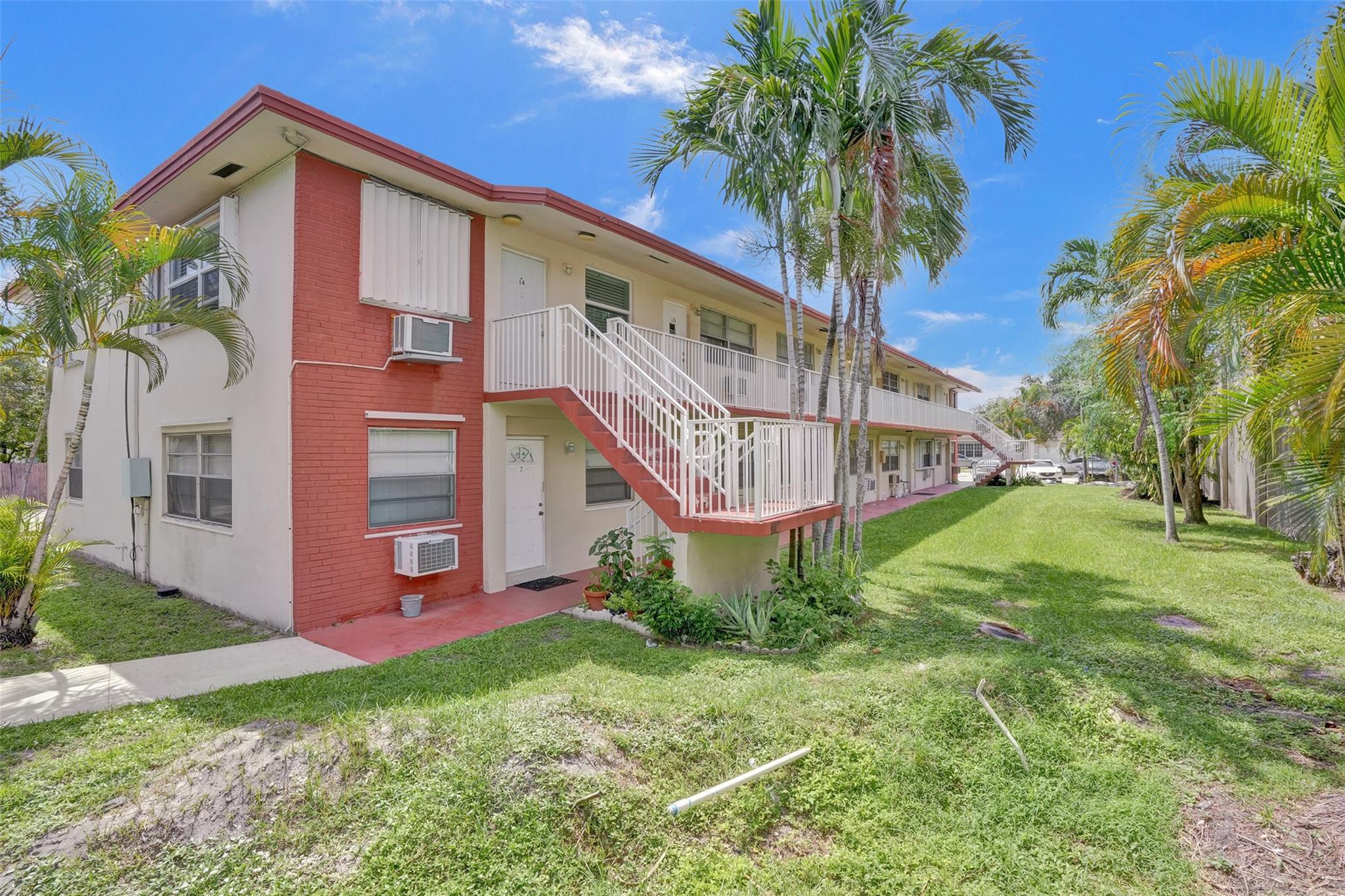 2915 Plunkett St #5D