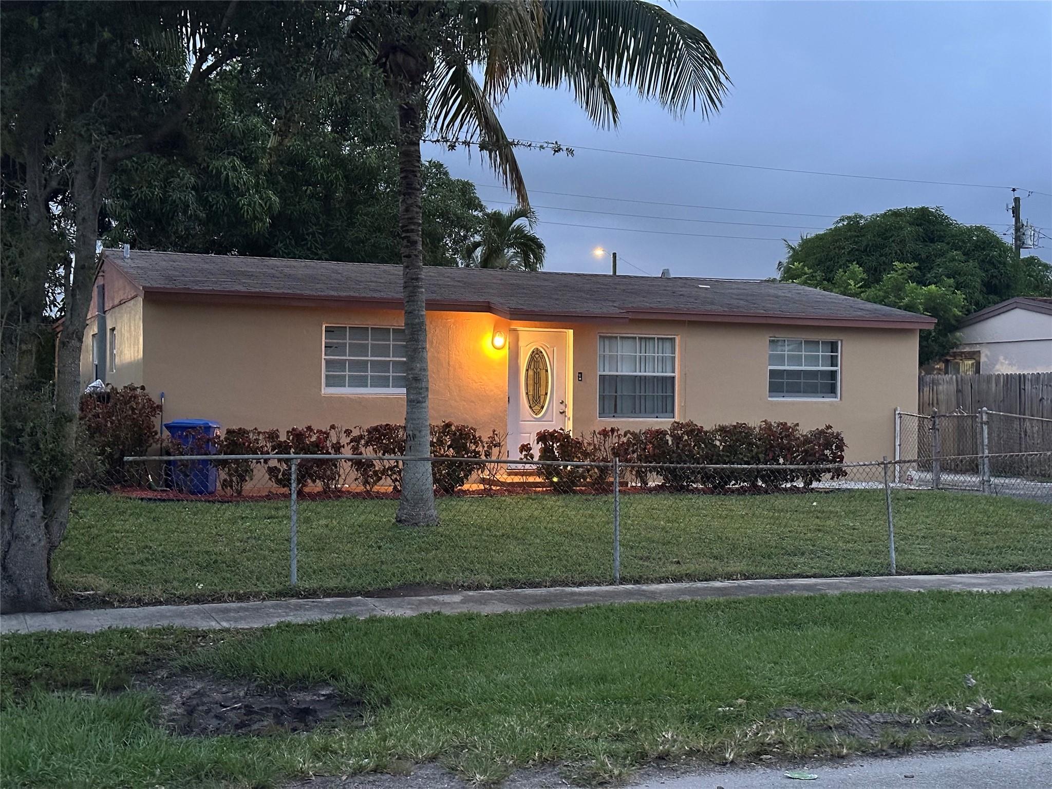 5320 Eadie Pl