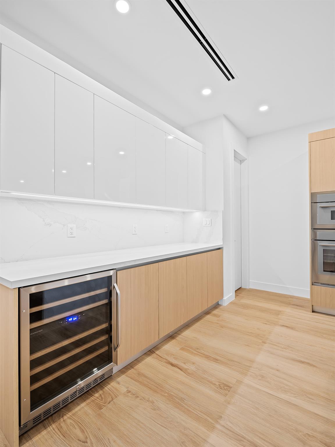 812 SE 12th St #812 Fort Lauderdale, FL 33316