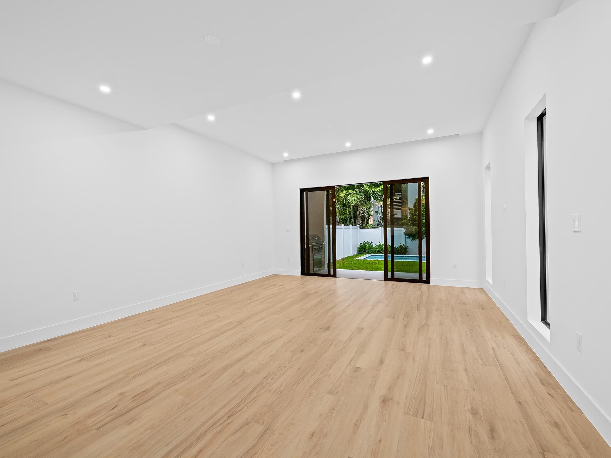 812 SE 12th St #812 Fort Lauderdale, FL 33316