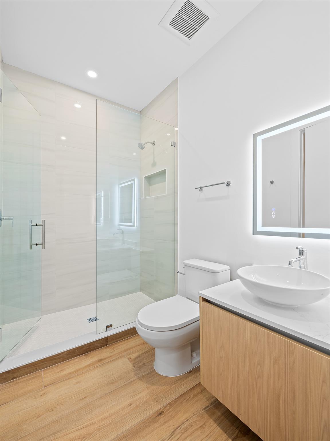 812 SE 12th St #812 Fort Lauderdale, FL 33316