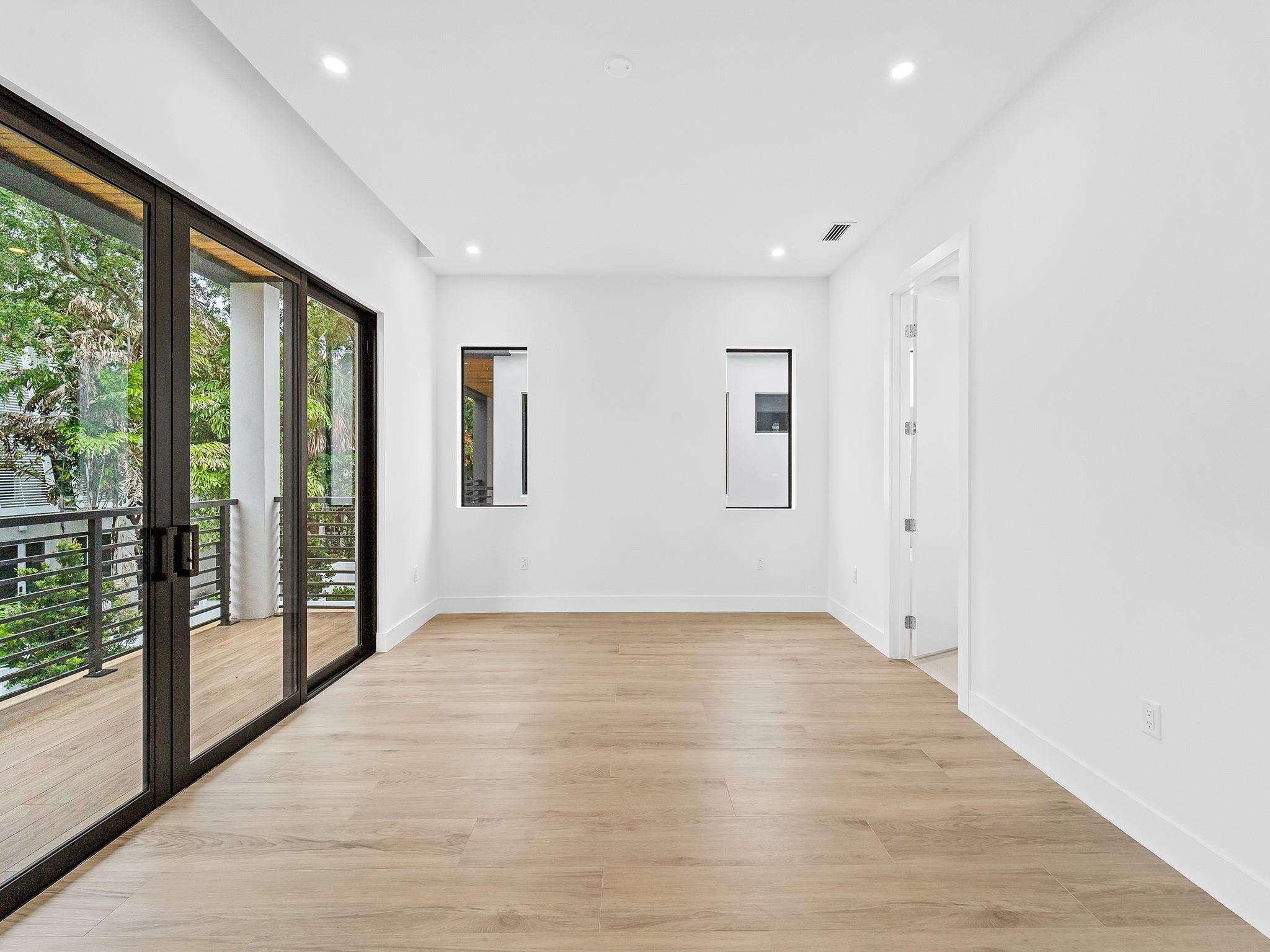 812 SE 12th St #812 Fort Lauderdale, FL 33316