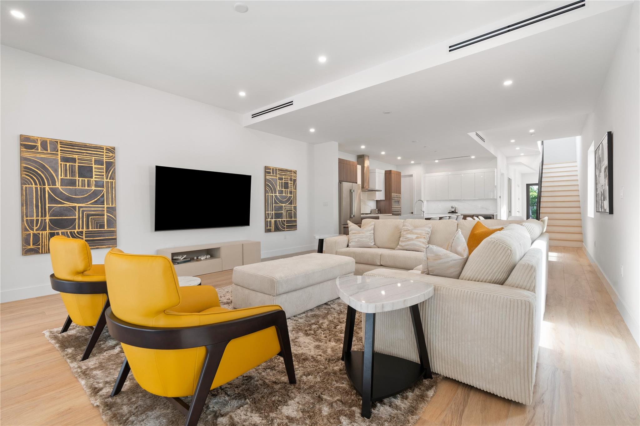 812 SE 12th St #812 Fort Lauderdale, FL 33316