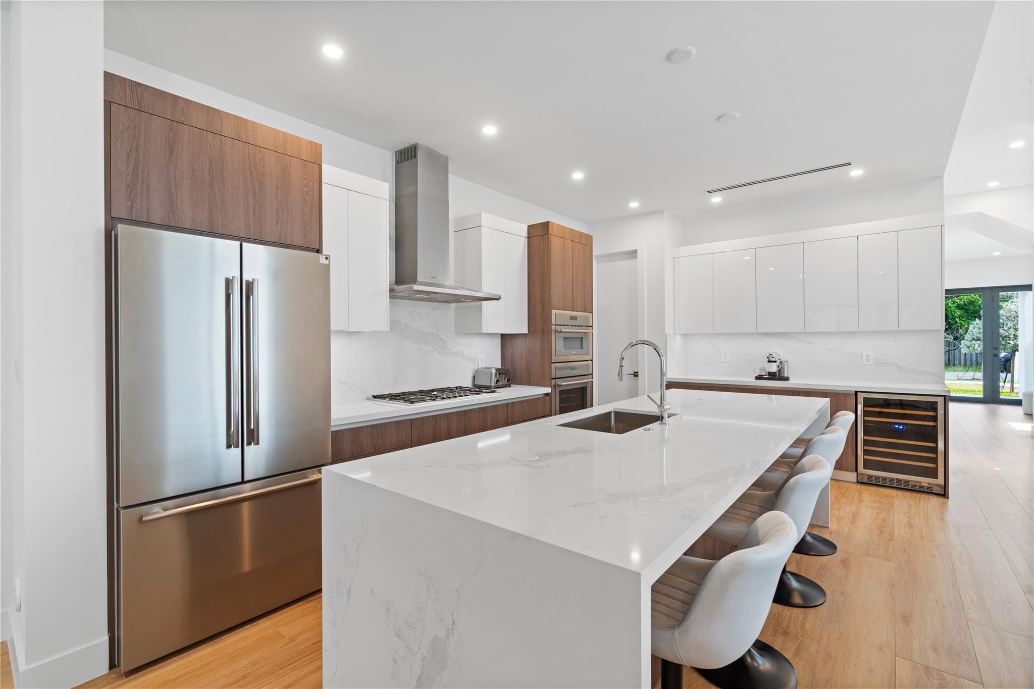 812 SE 12th St #812 Fort Lauderdale, FL 33316