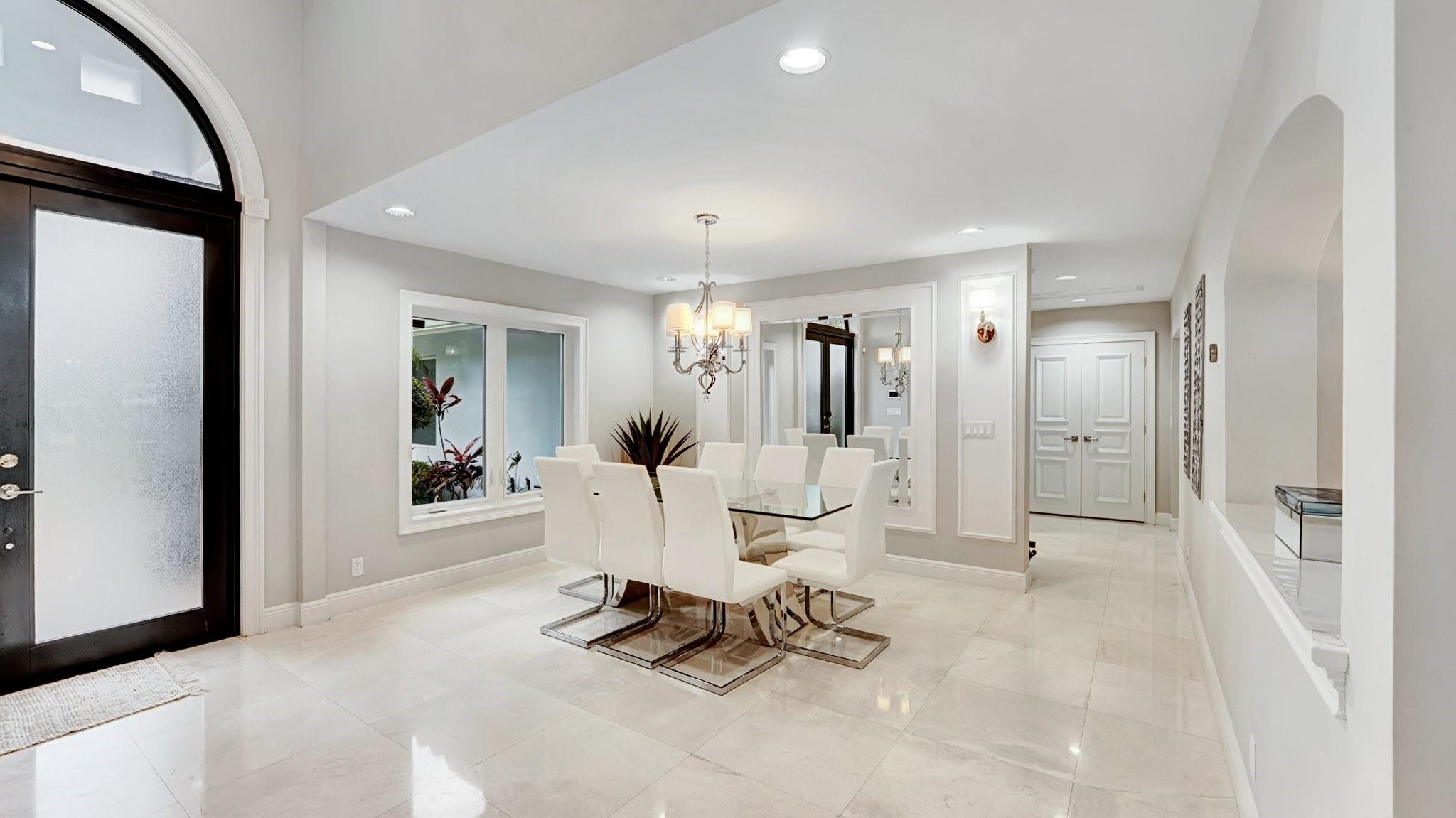 2593 SE 9th St Pompano Beach, FL 33062