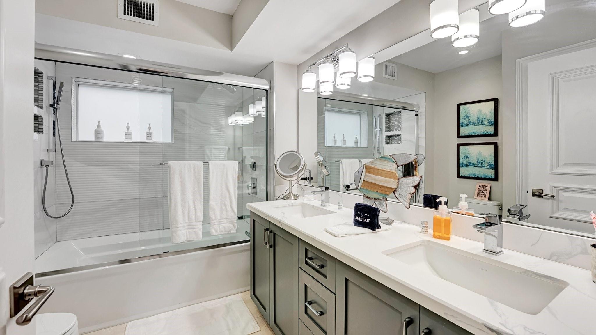 2593 SE 9th St Pompano Beach, FL 33062