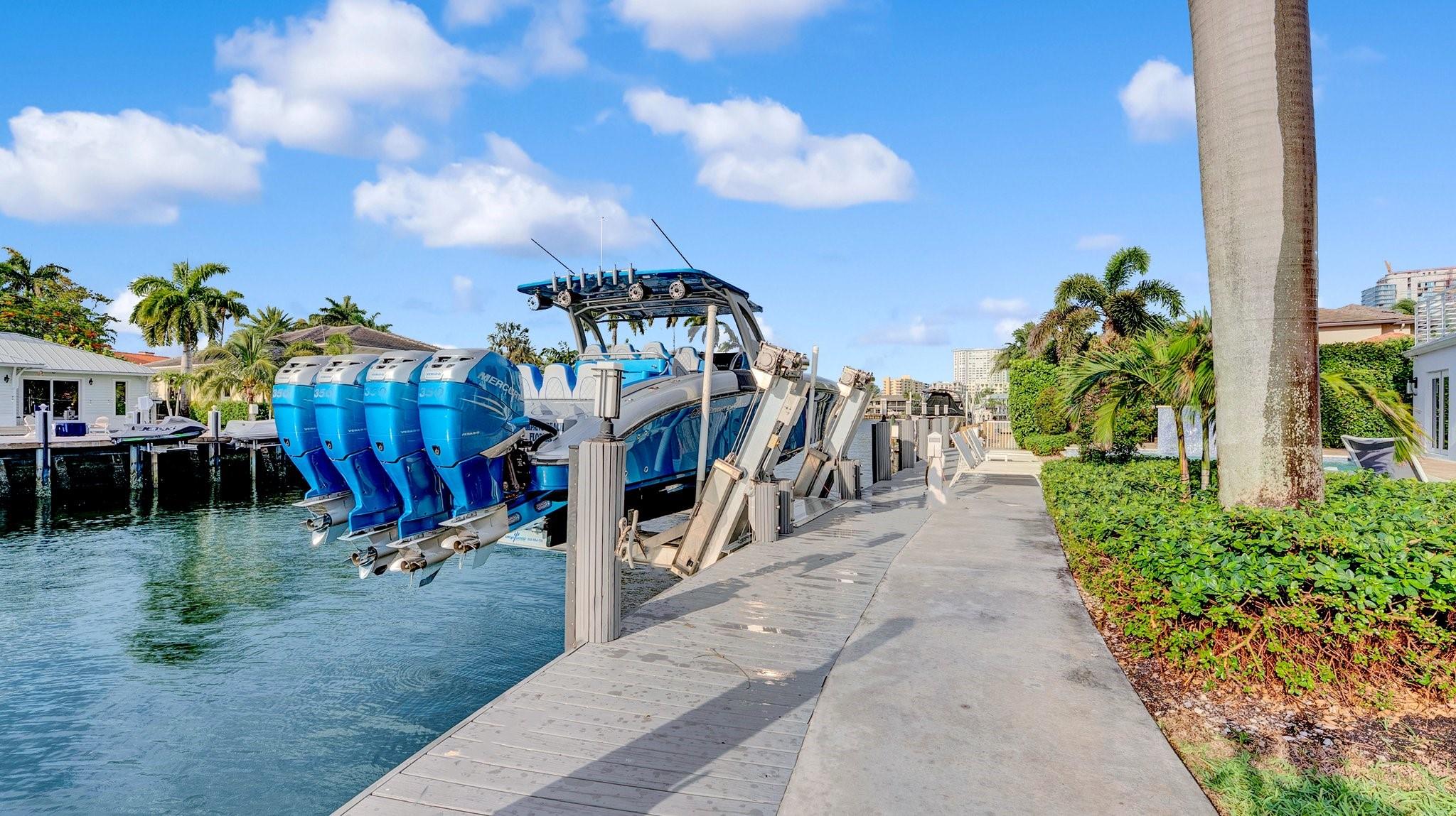 2593 SE 9th St Pompano Beach, FL 33062