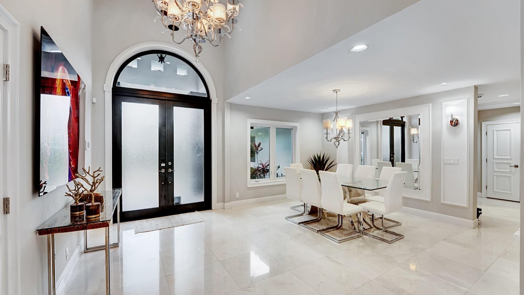 2593 SE 9th St Pompano Beach, FL 33062