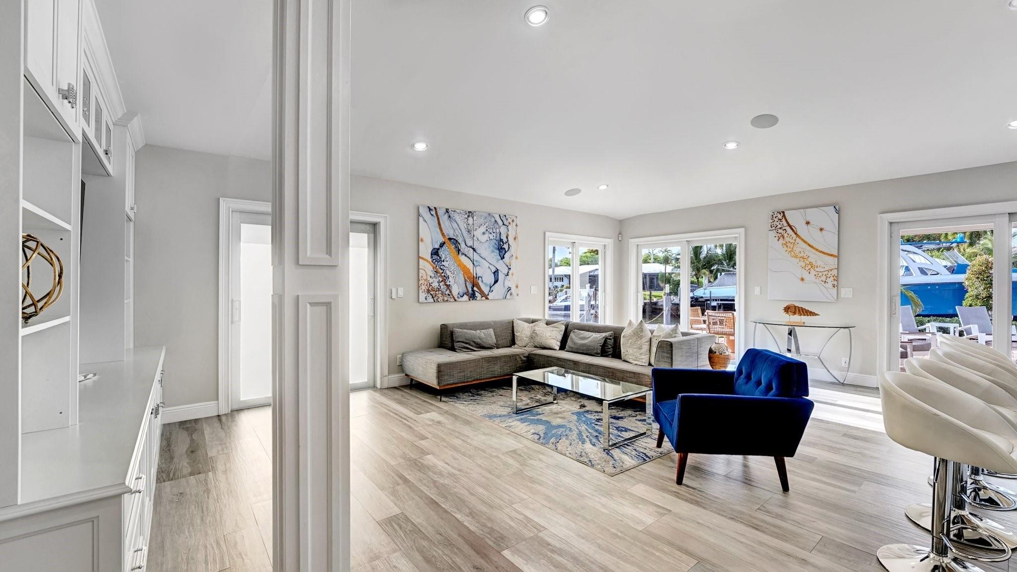 2593 SE 9th St Pompano Beach, FL 33062